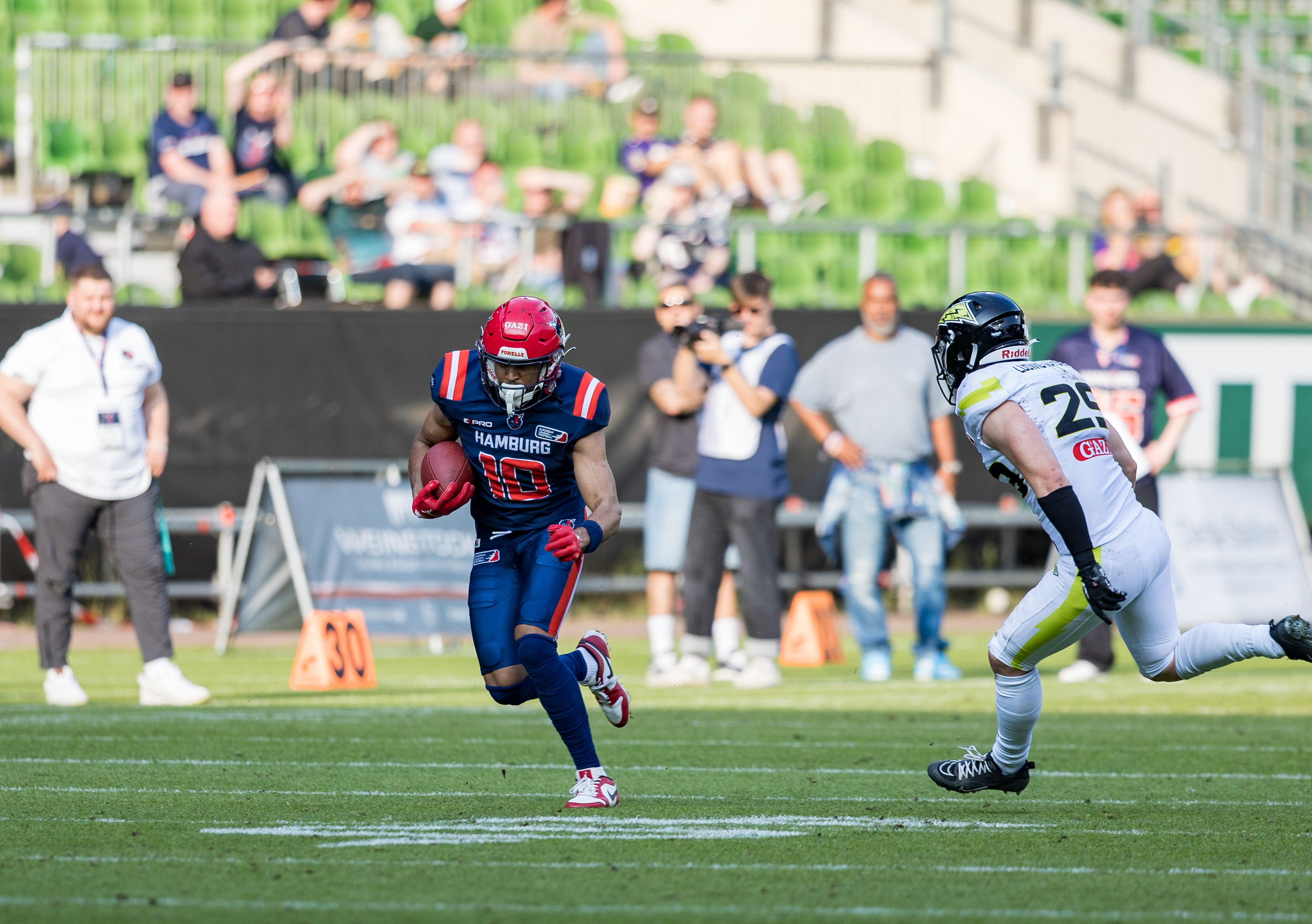 Hamburg Sea Devils vs Stuttgart Surge