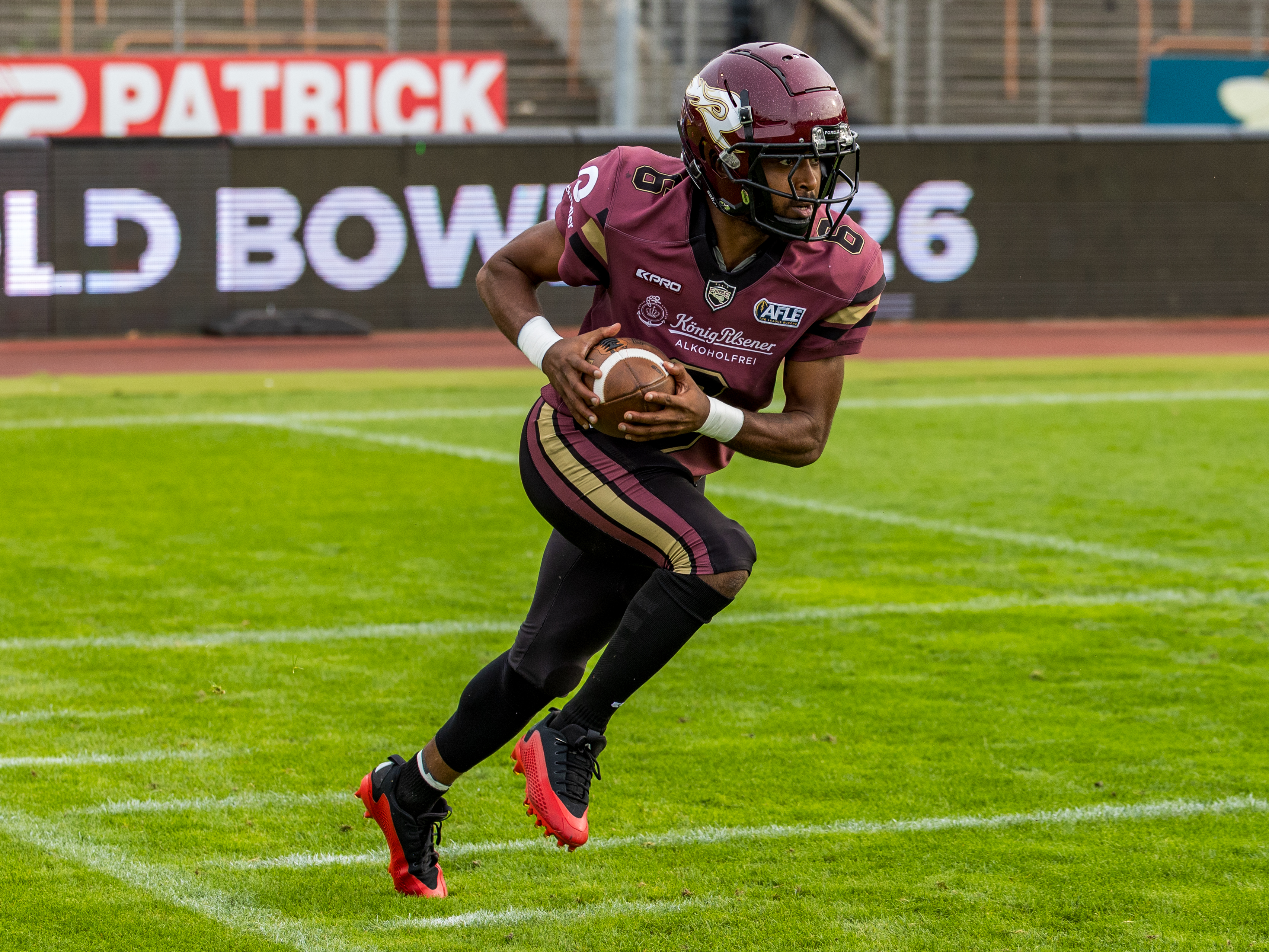 #6 Kaylon Geiger (Wide Receiver) – Rhein Fire run with the ball