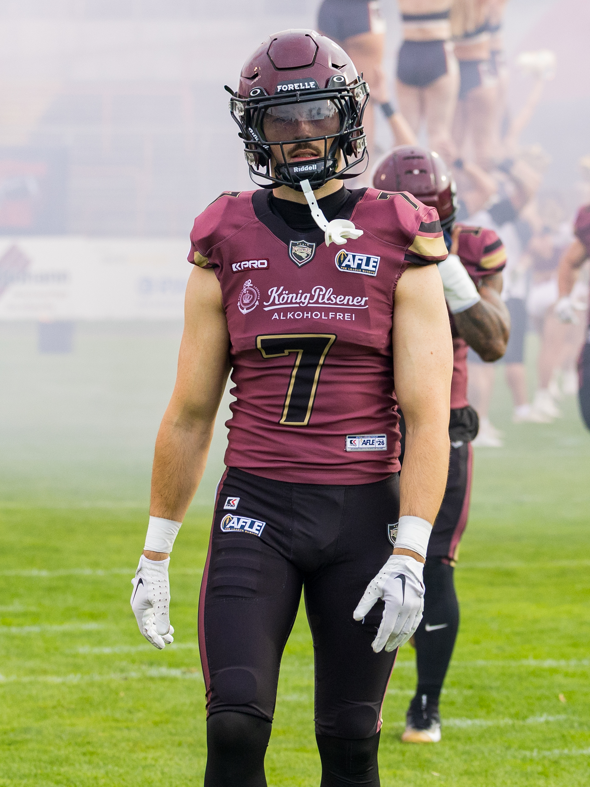 #7 Till Janssen (Defensive Back) – Rhein Fire walk on field