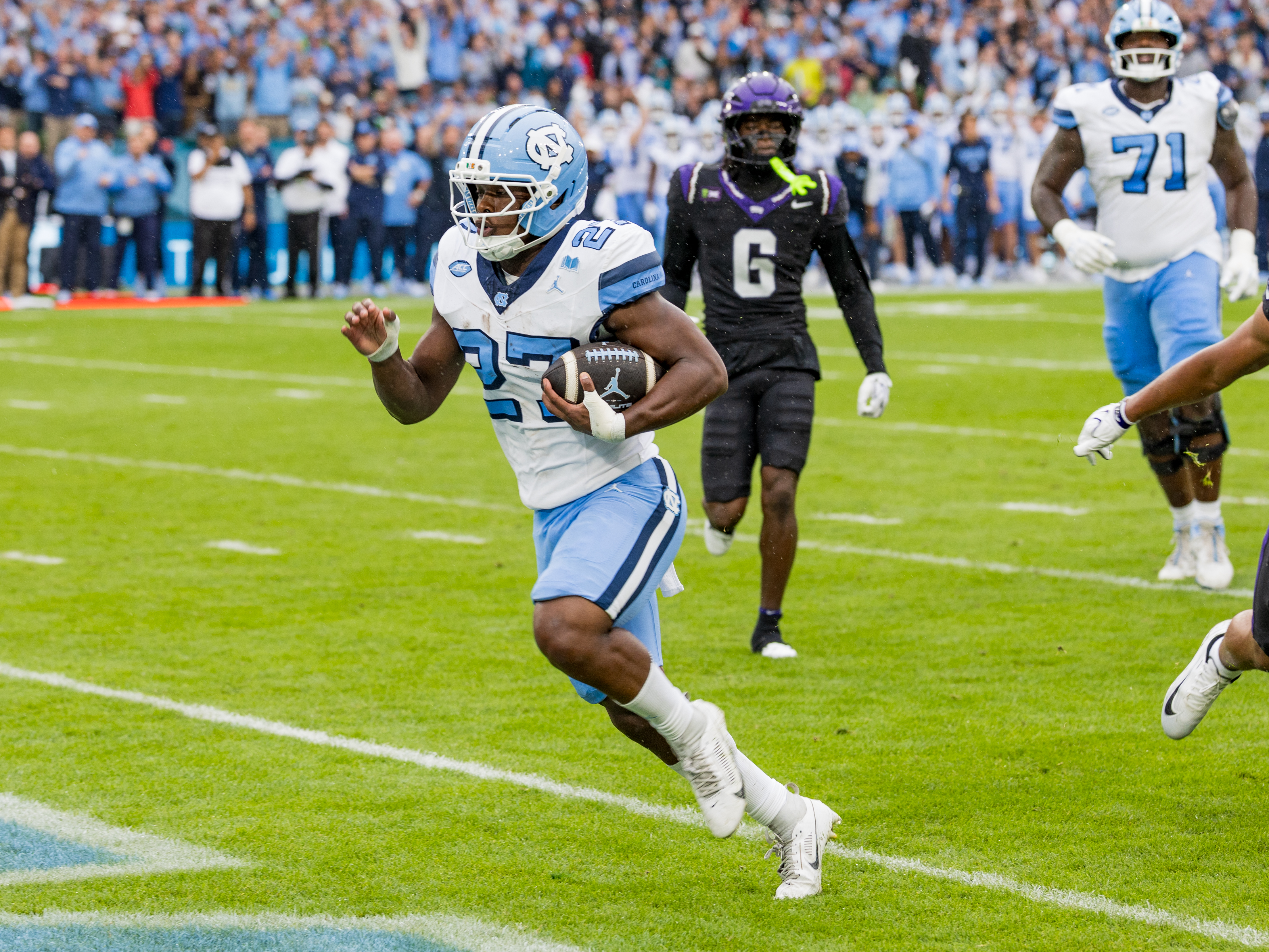 Touchdown from #27 Jaylen McGill (RB) University of North Carolina Tar Heels