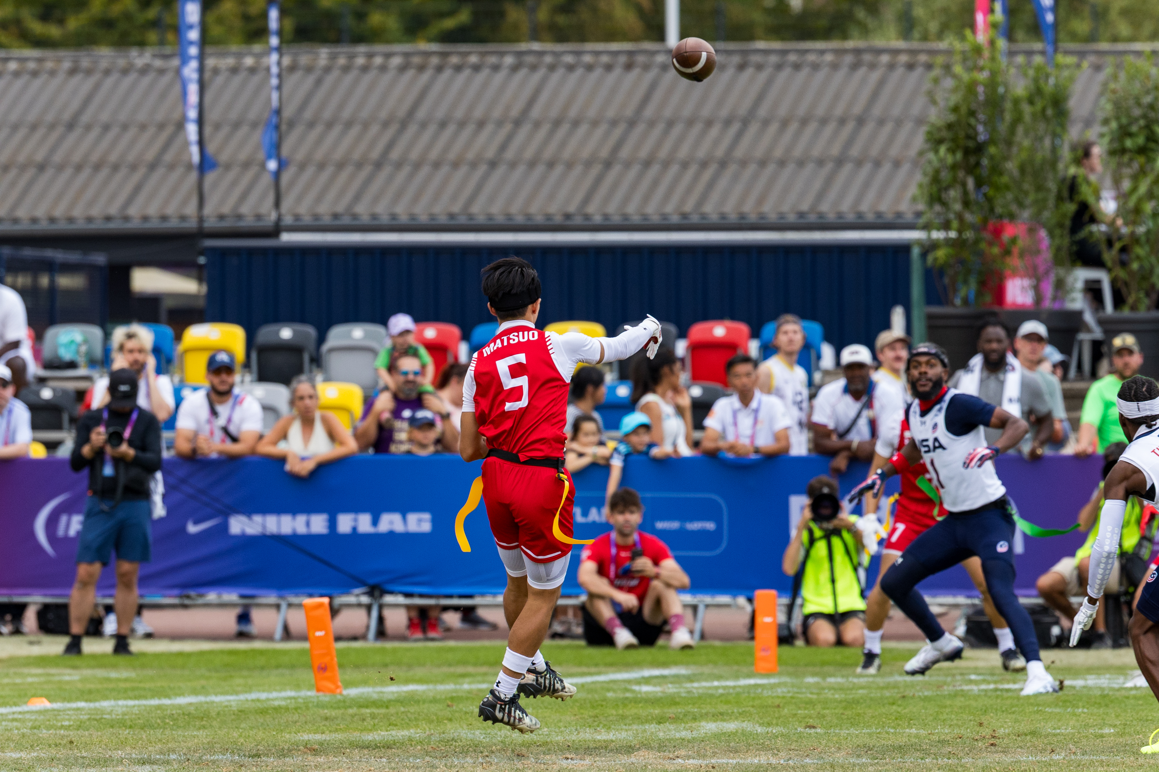 #5 RYOSUKE MATSUO ( WR/DB ) Team Japan Men pass to team player.