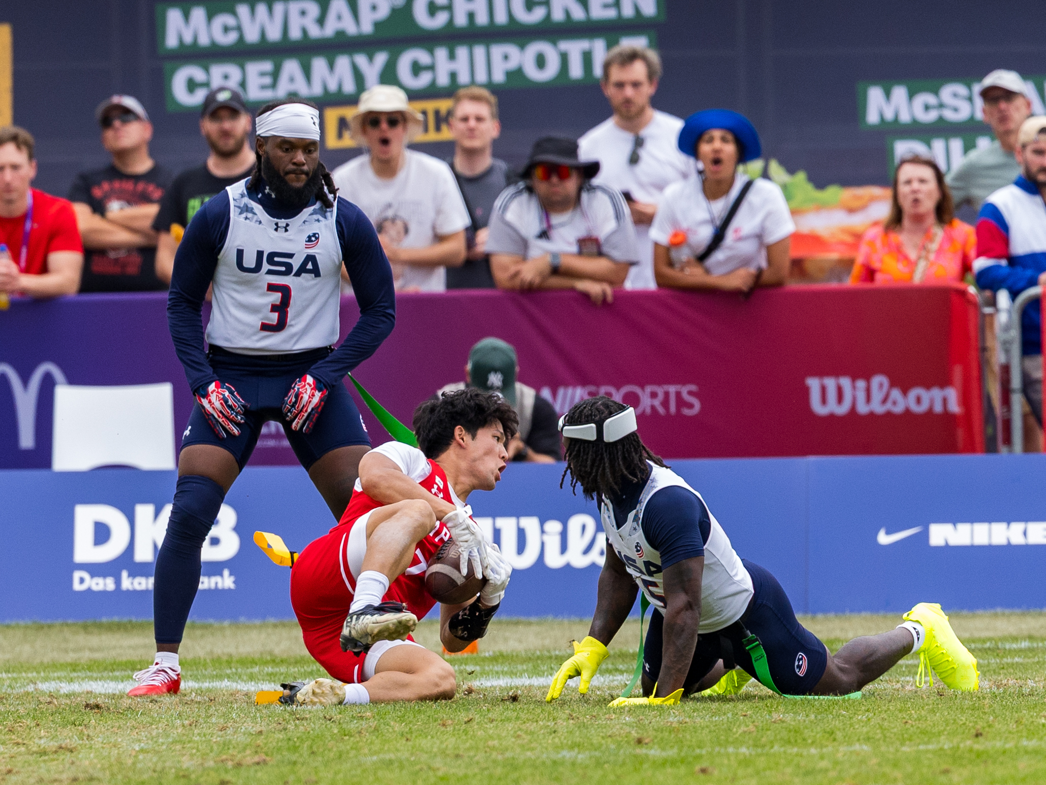 #5 Aamir "Nu" Brown (DB) Team USA Men tackle #7 HIROKI UCHIDA ( WR/DB ) Team Japan Men