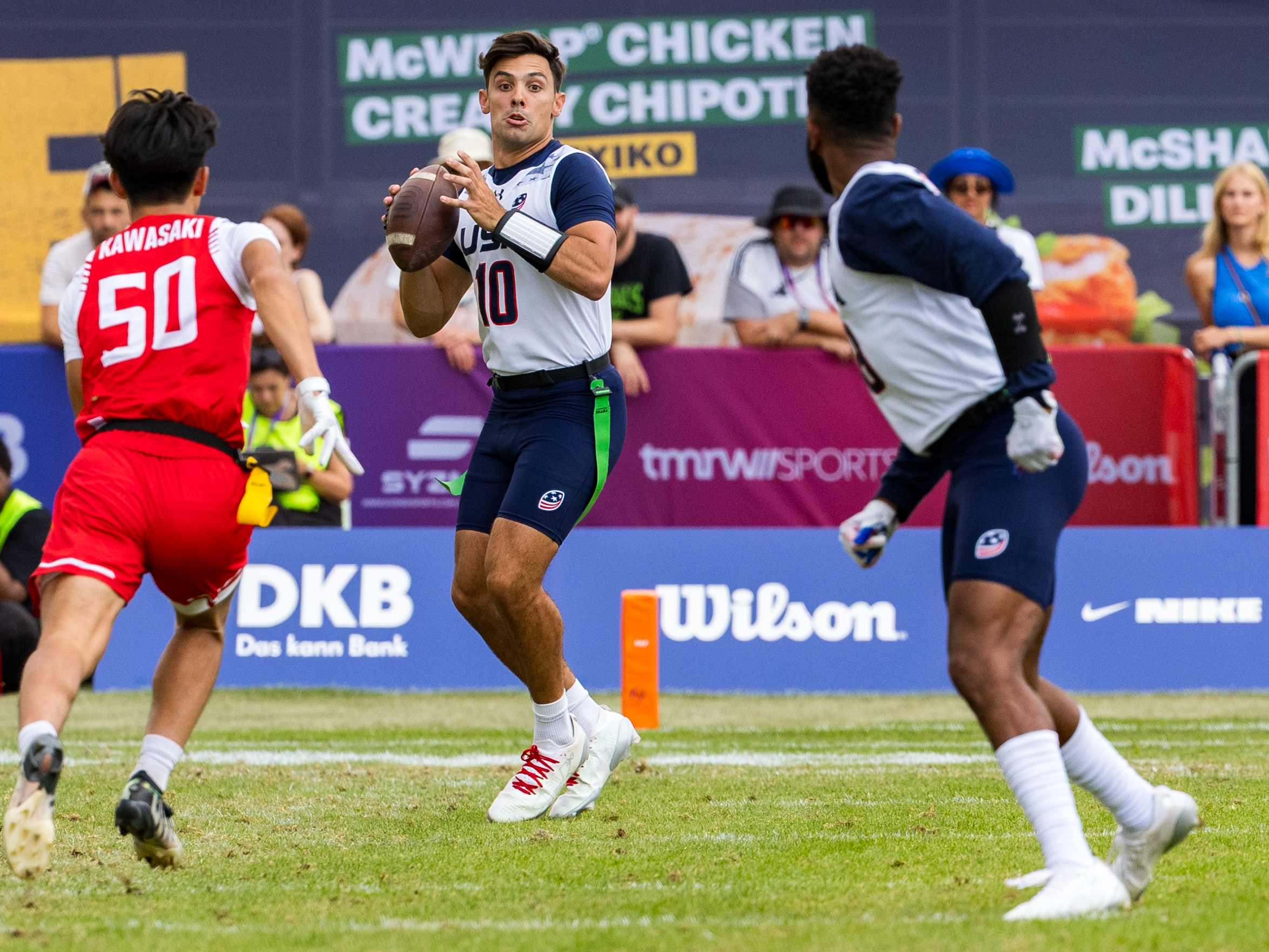 #10 Nicholas "Nico" Casares (QB) Team USA Men search a target.