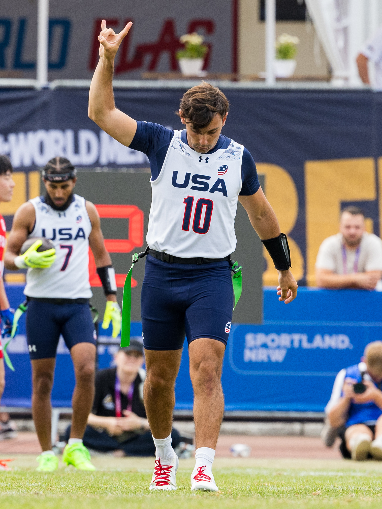 #10 Nicholas "Nico" Casares (QB) Team USA Men sign „we go for 2 points“