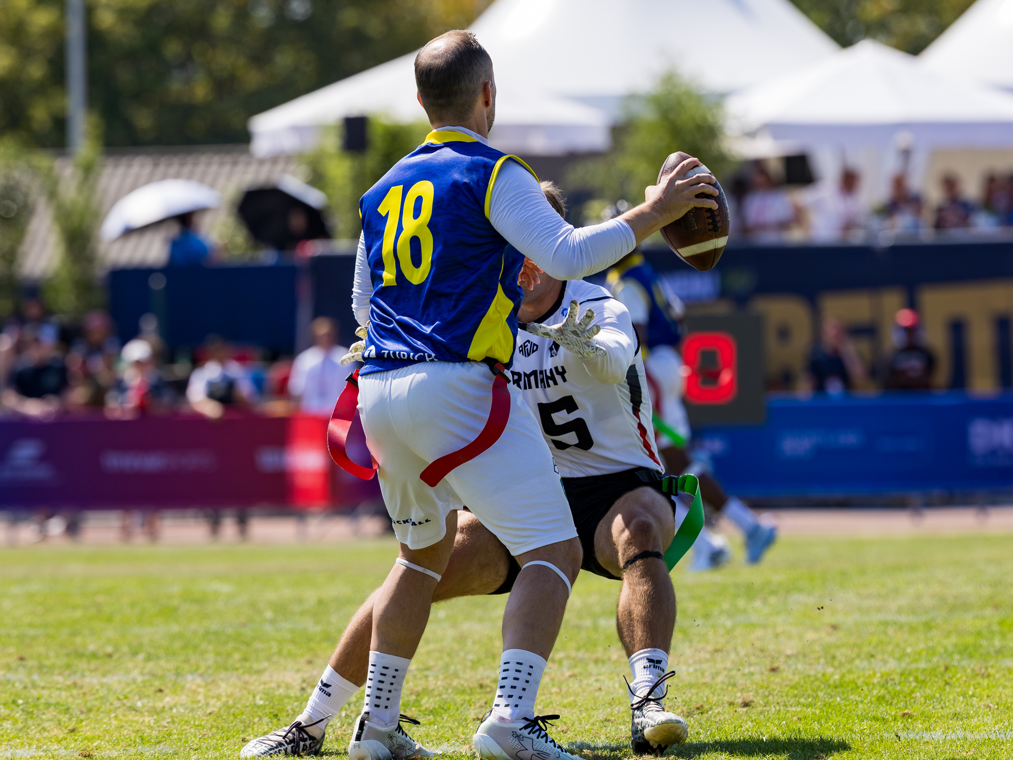 #18 Edson Silva de Albuquerque Melo (QB) Team Brazil Me search a target. #5 Sebastian Leßmann (DB) Team Germany Men to late.