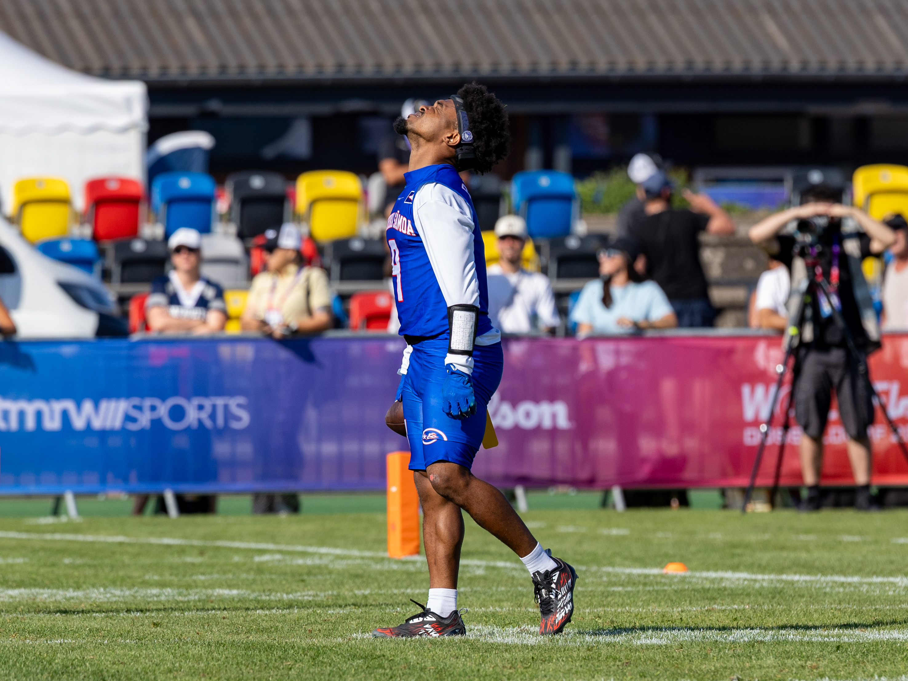 #9 Jahcour Hasaan Pearson (WR/DB) Team American Samoa Men first down.
