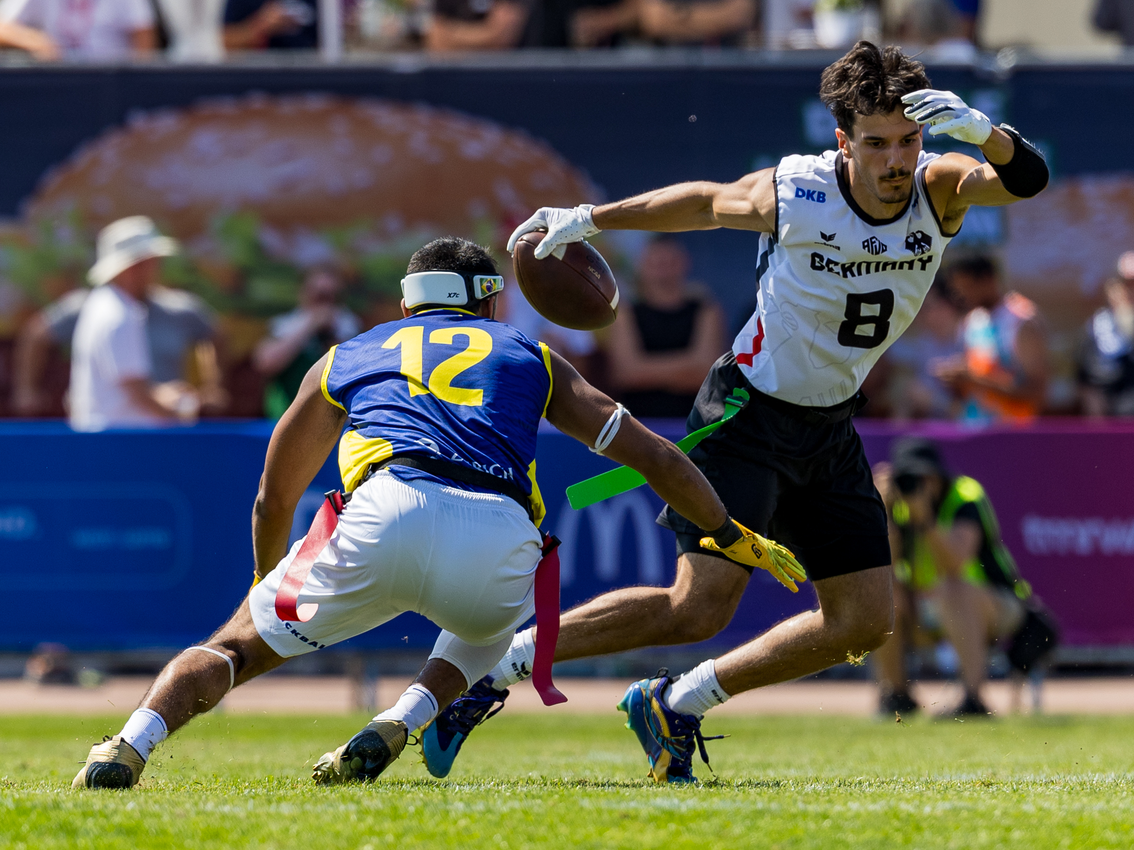 #12 Felipe Nunes Almeida dos Santos (DB) Team Brazil Me run to #8 Malik Al-Kahlout (WR) Team Germany Men