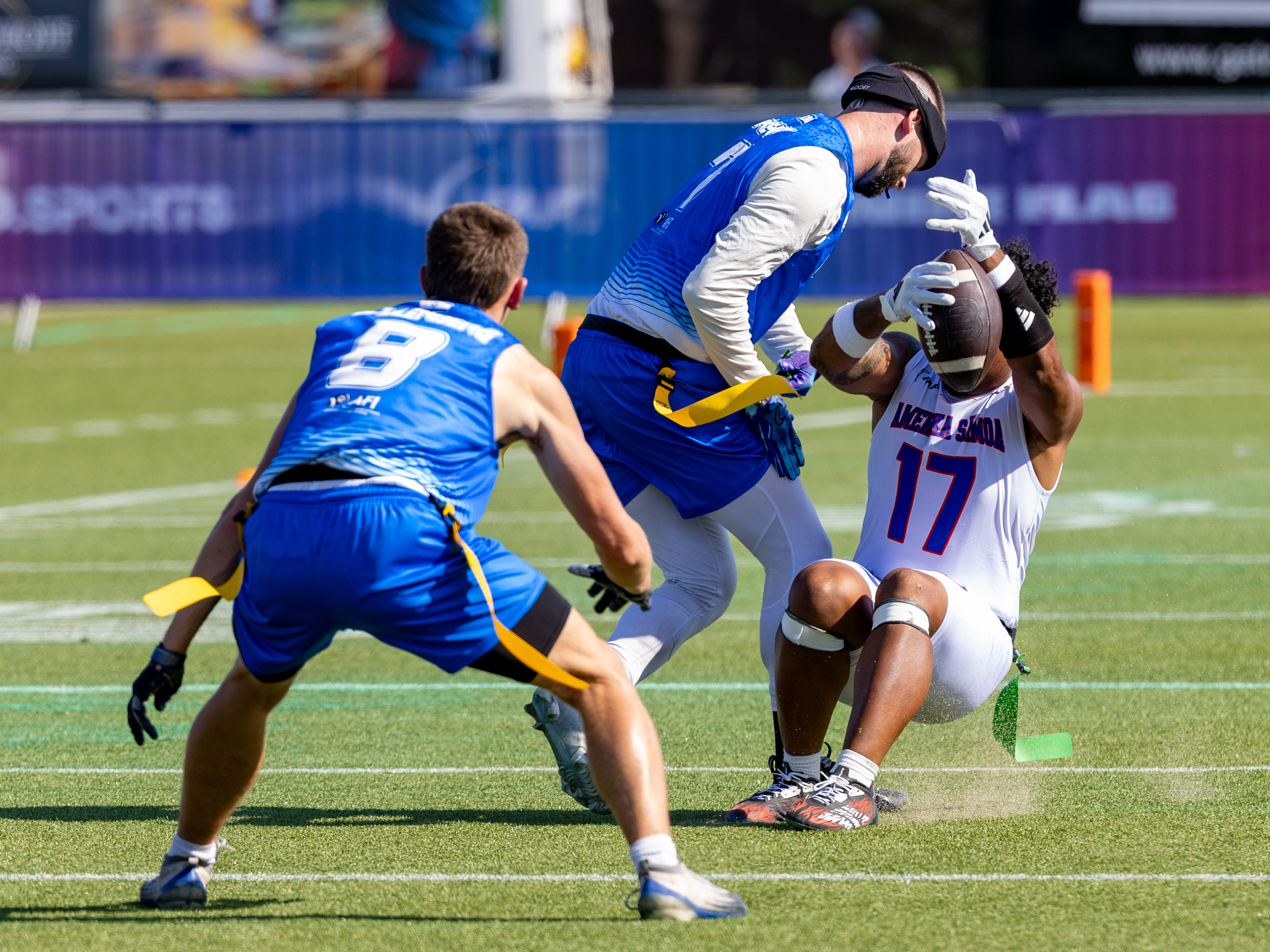 #9 YAHLI HARUSH (WR) Team Israel Men wait for #17 Robert Joseph Regpala (WR/DB) Team American Samoa Men