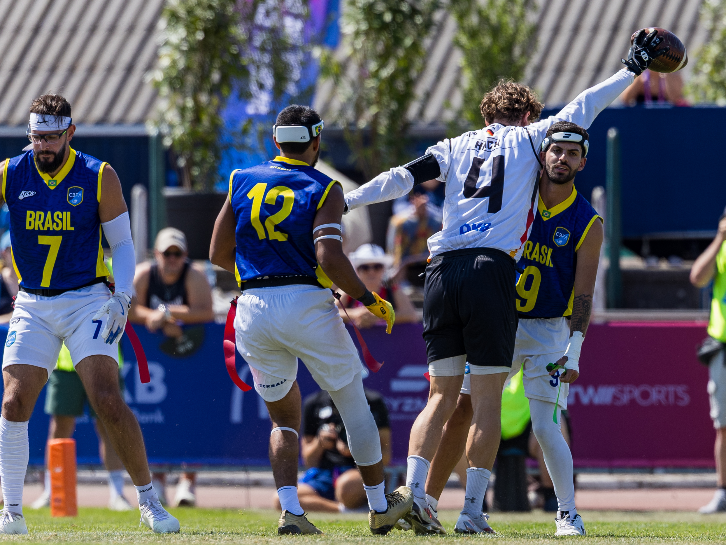 #9 Rhuan Pablo Carvalho de Oliveira Lima (DB) Team Brazil Me stopt #4 Theo Hack (WR) Team Germany Men