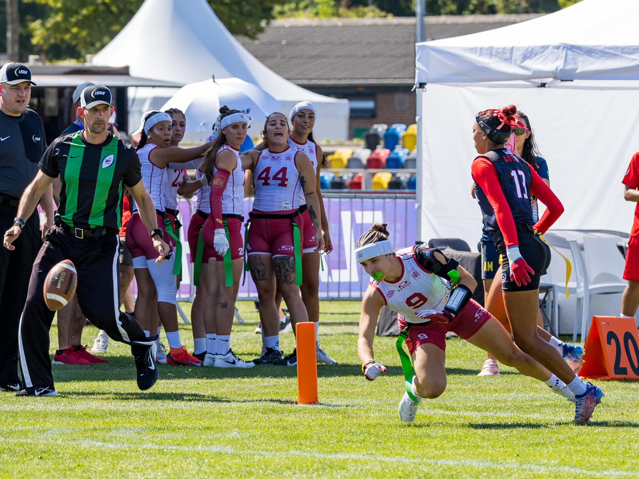 #9 Olga Sotillo Val (WR/DB) Team Spain Women inkomplett pass.