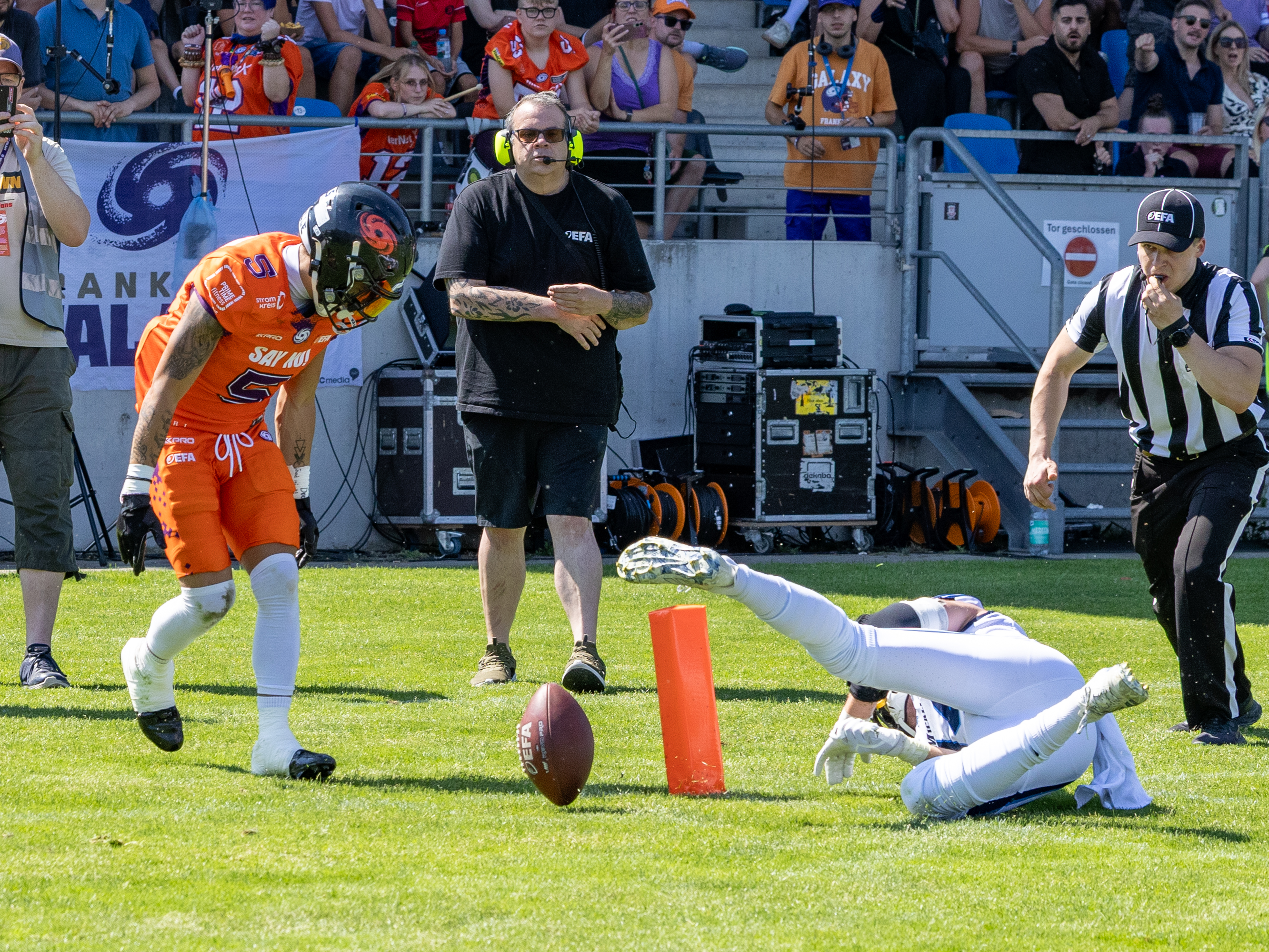 #5 Edvin Almeida (Wide Receiver) – Nordic Storm incomplete pass to #5 Edvin Almeida (Wide Receiver) – Nordic Storm