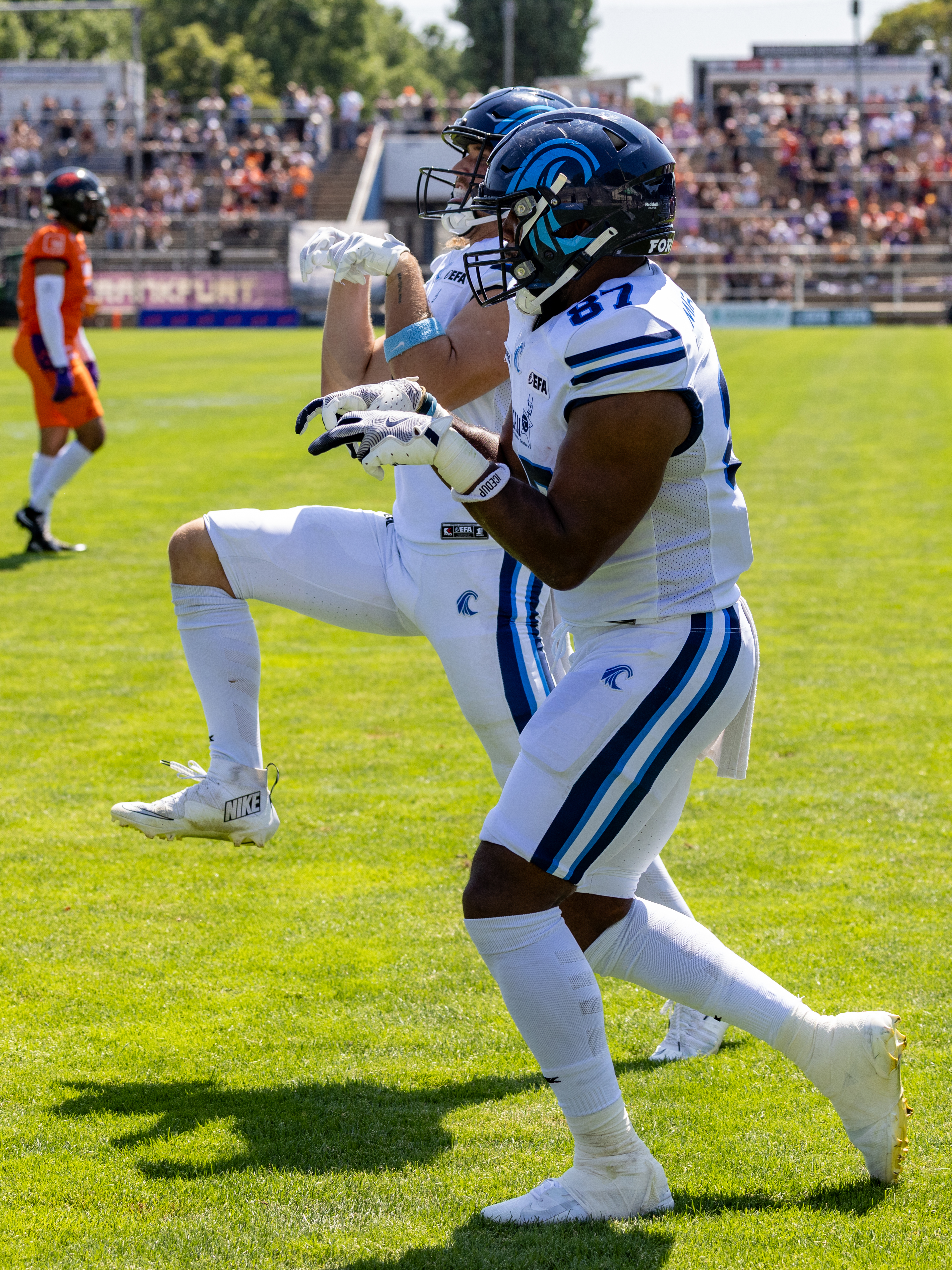 #87 Roberto Miranda (Tight End) – Nordic Storm touchdown celebration