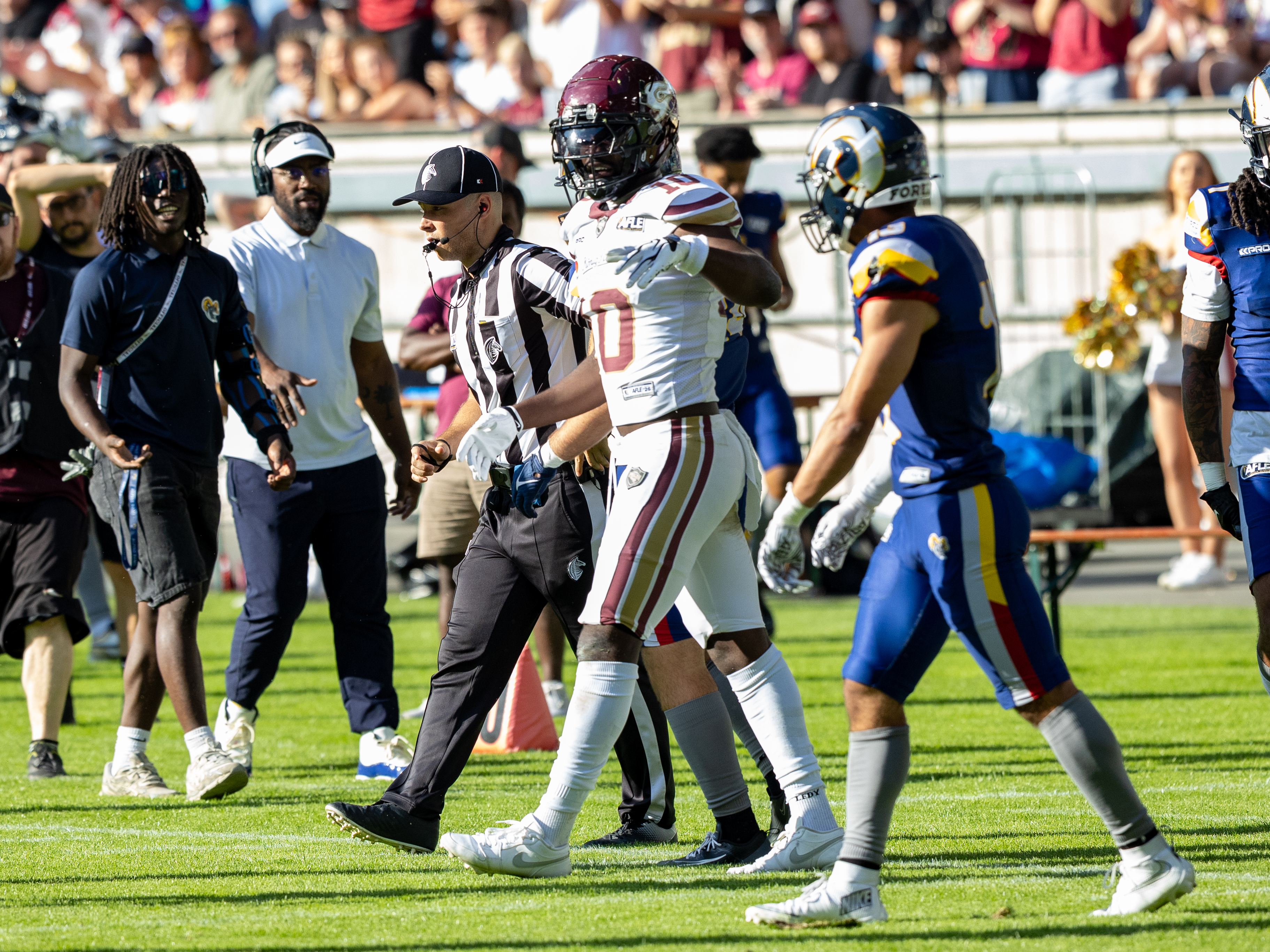 Frist down #10 Harlan Kwofie (Wide Receiver) – Rhein Fire