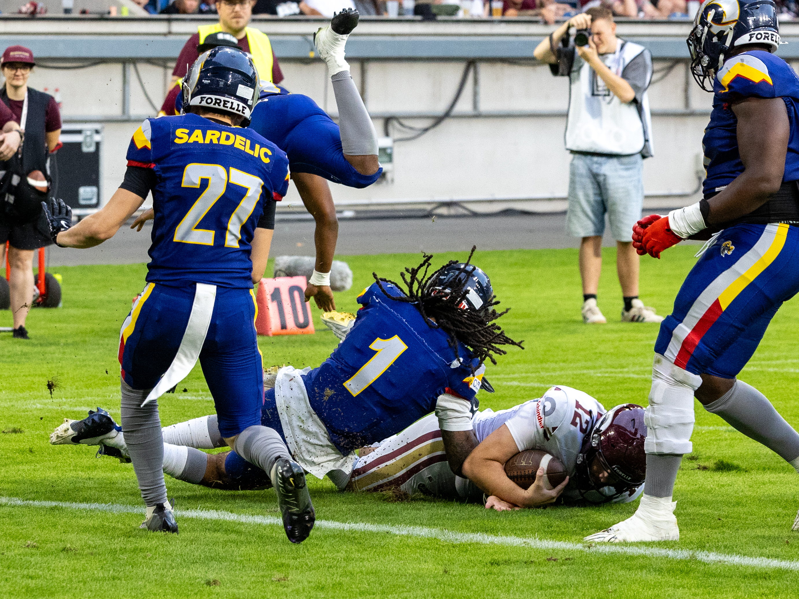 #1 Cameron Bergeron (Free Safety) – Alpine Rams tackle #12 Tim Wolf (Quarterback) – Rhein Fire