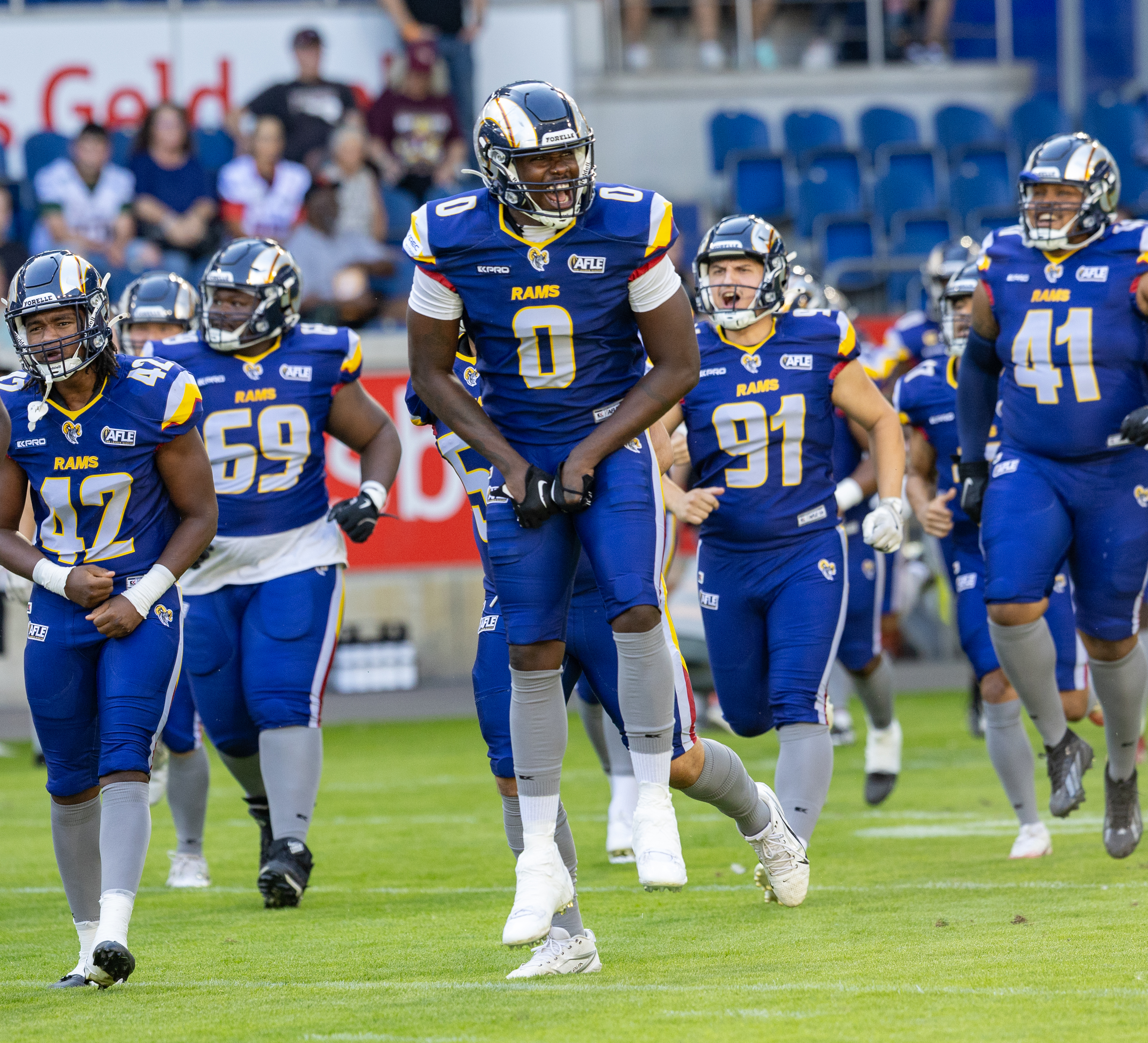 #0 Kevin Fortes (Strong Safety) – Alpine Rams walk in the stadium