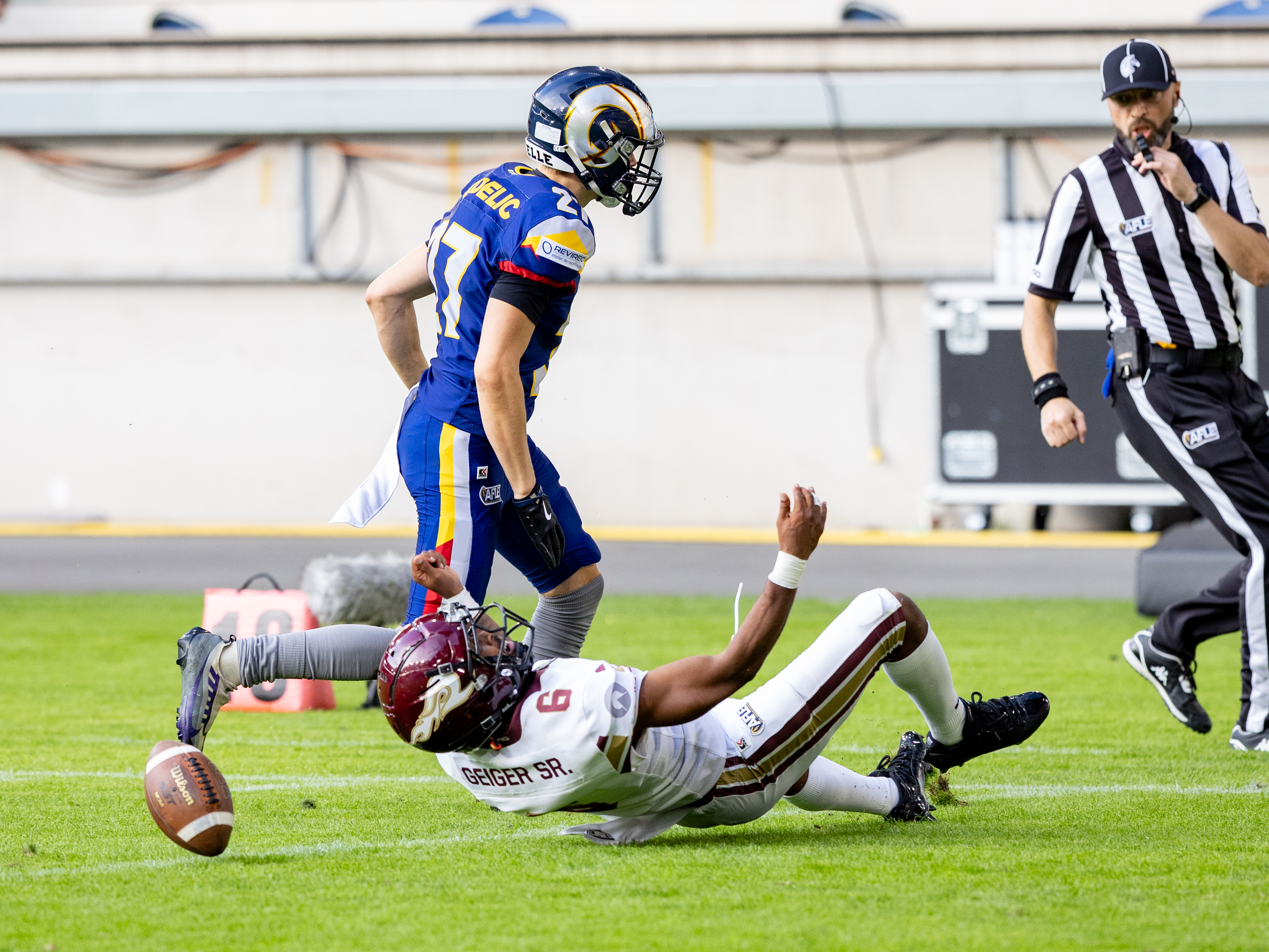 Incomplete pass to #6 Kaylon Geiger (Wide Receiver) – Rhein Fire