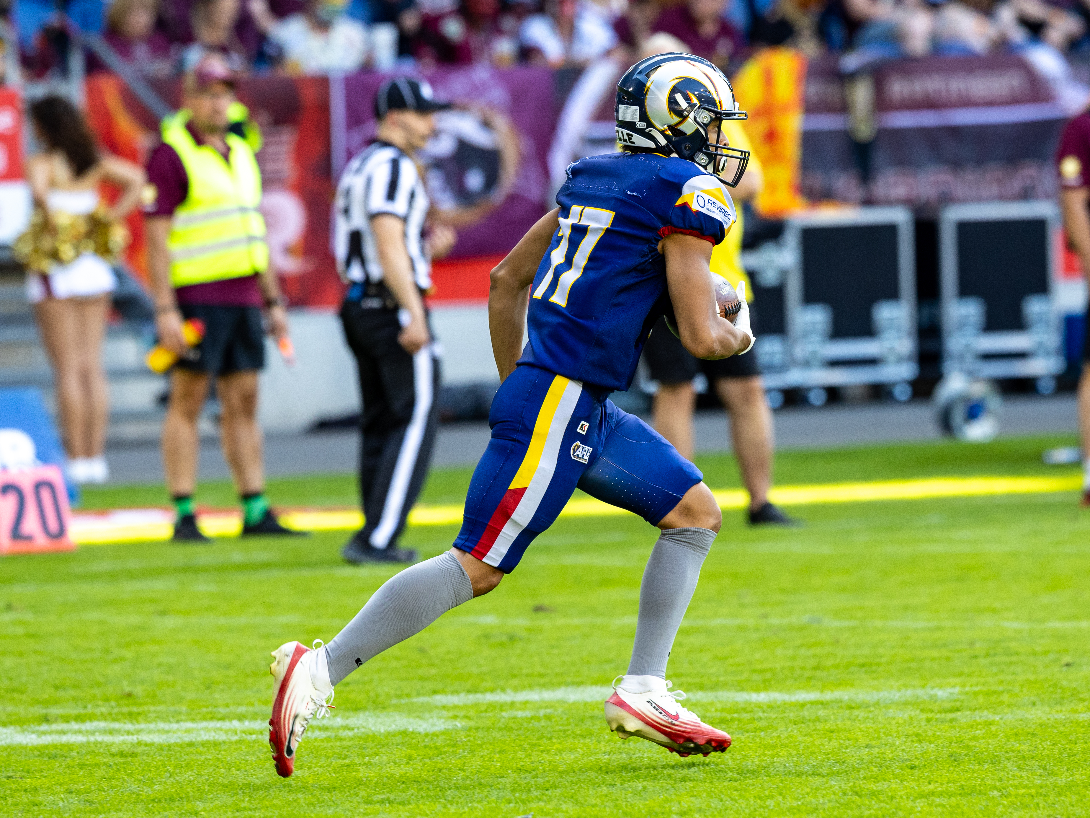 #17 Amin Ibrahim (Wide Receiver / Halfback) – Alpine Rams catch the Kick off and run with the ball.