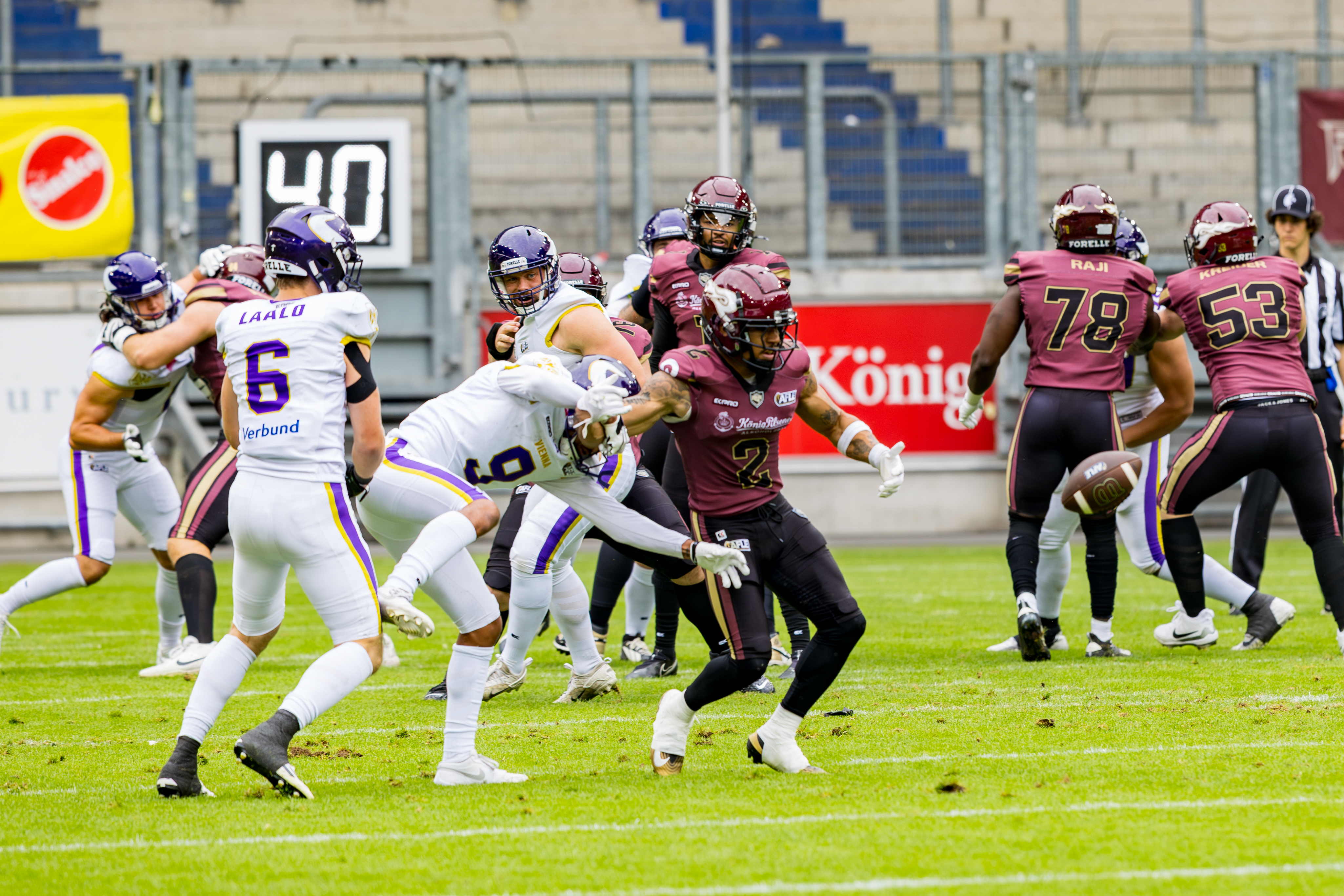 Incomplette pass to #2 Joshua Scott (Wide Receiver) – Rhein Fire