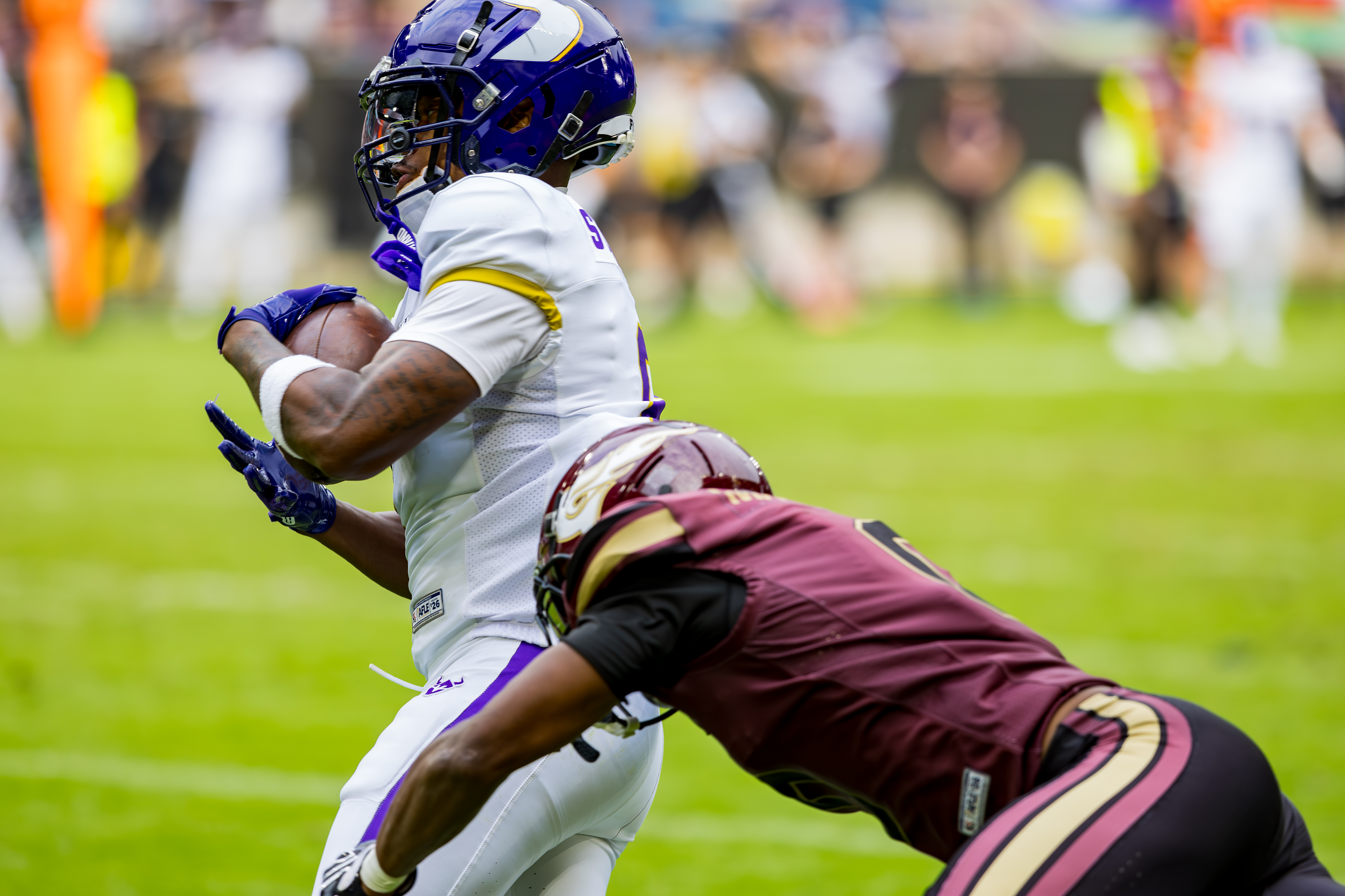 Miss tackle from #0 Christian Matthew (Defensive Back) – Rhein Fire at #8 Darrell Stewart (Wide Receiver) – Vienna Vikings
