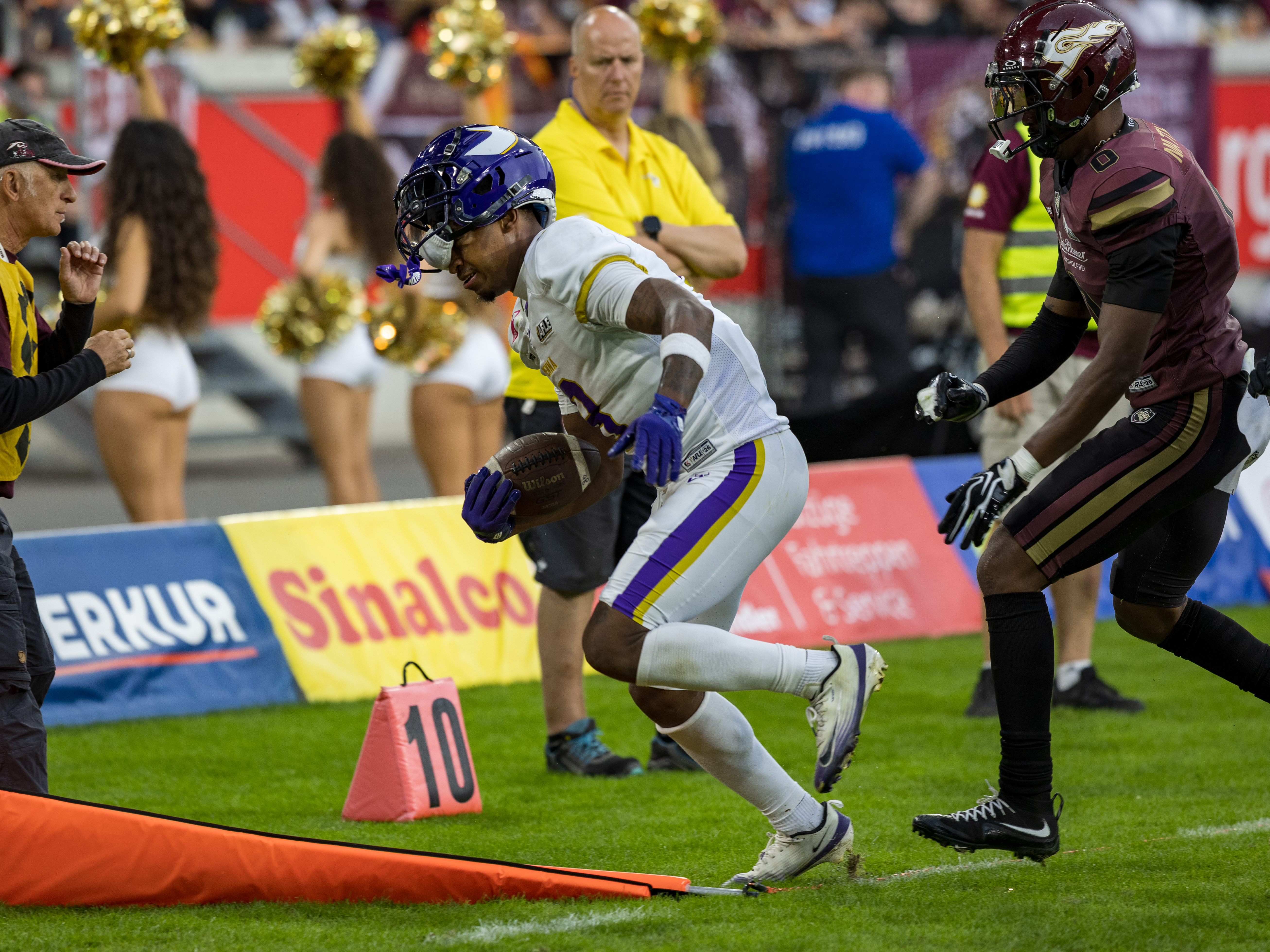 #8 Darrell Stewart (Wide Receiver) – Vienna Vikings lost the helm.