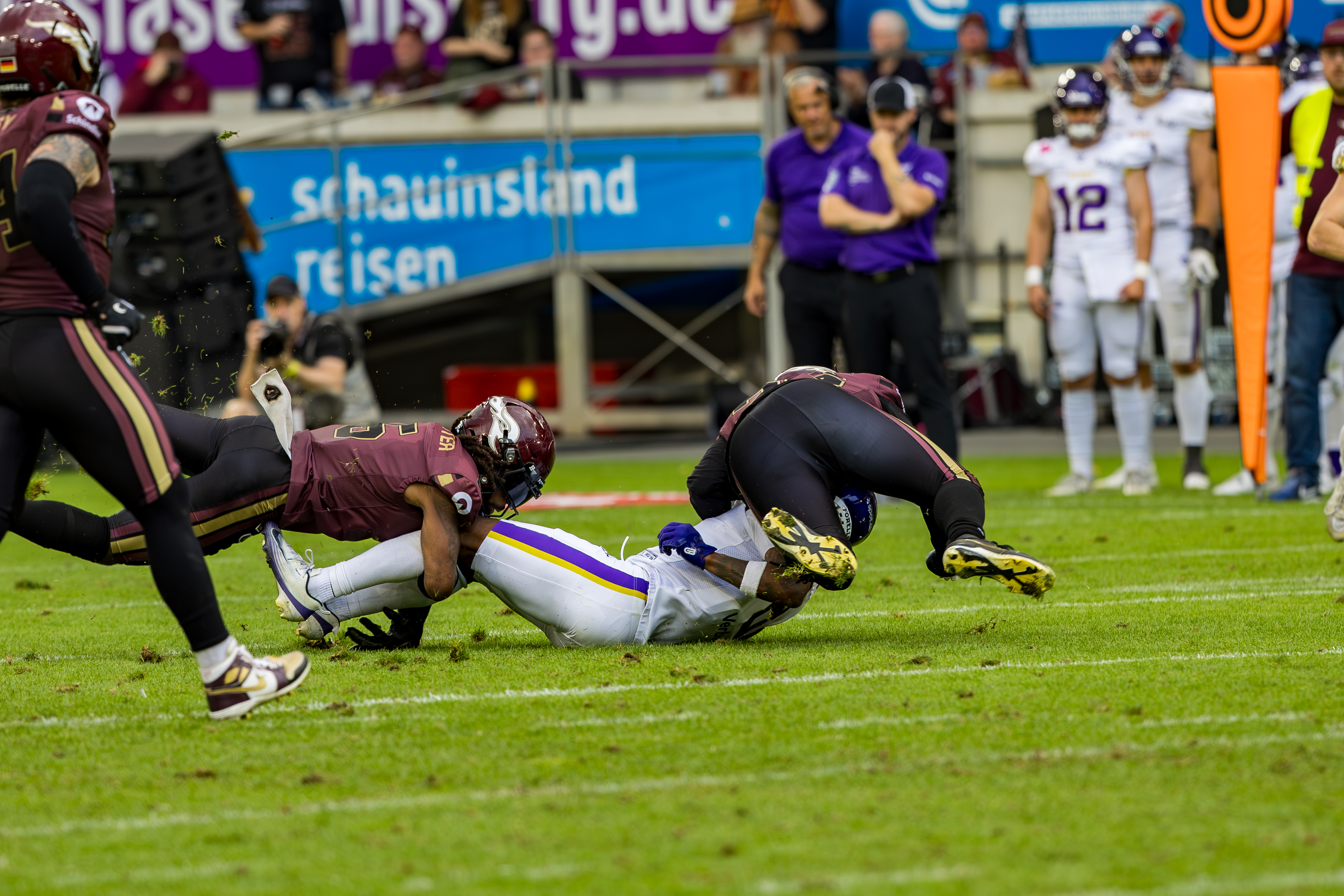 #5 Nazir Streater (Strong Saftey) – Rhein Fire tackle #18 Noah Touré (Wide Receiver) – Vienna Vikings