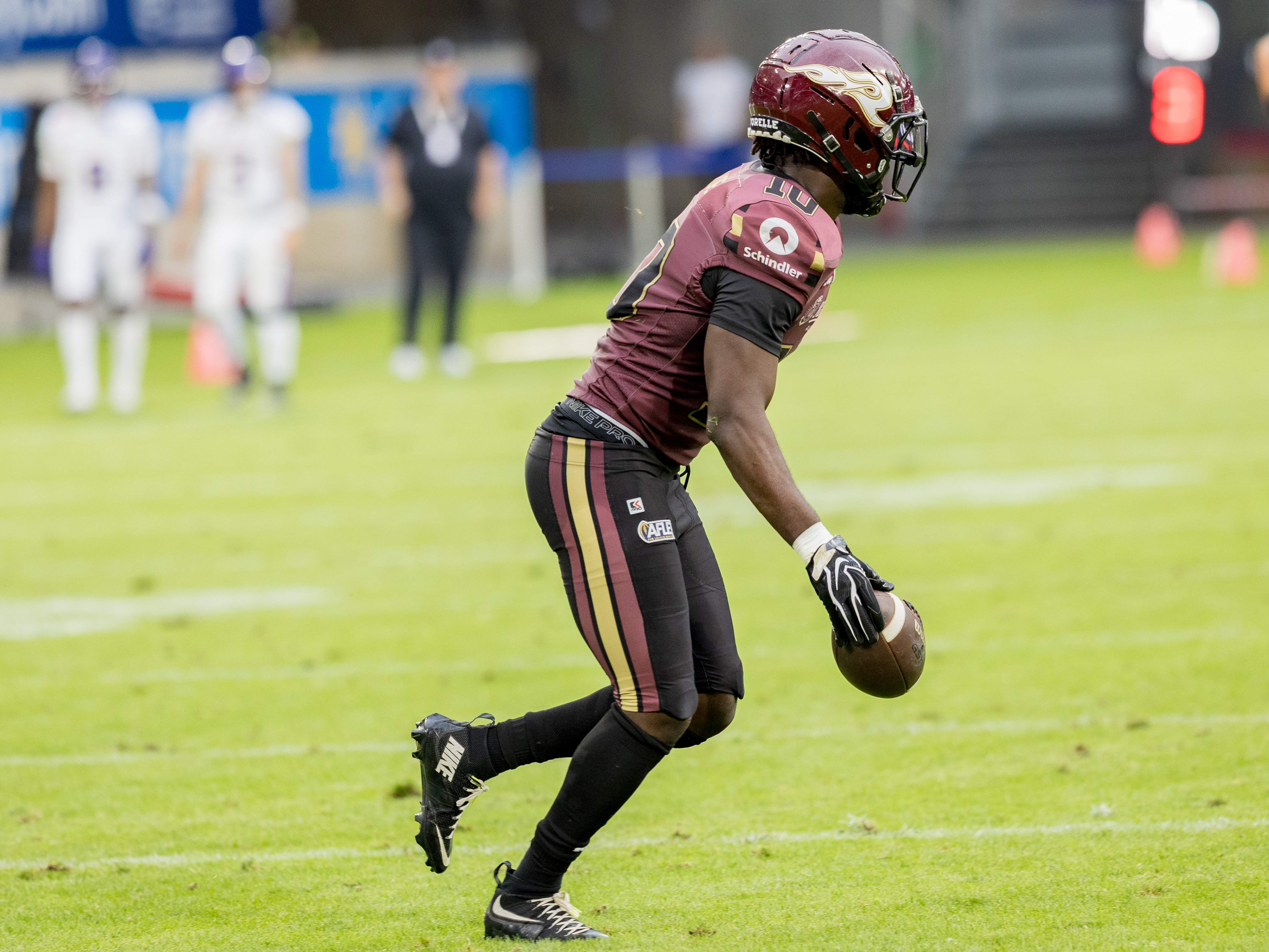 Frist down #10 Harlan Kwofie (Wide Receiver) – Rhein Fire