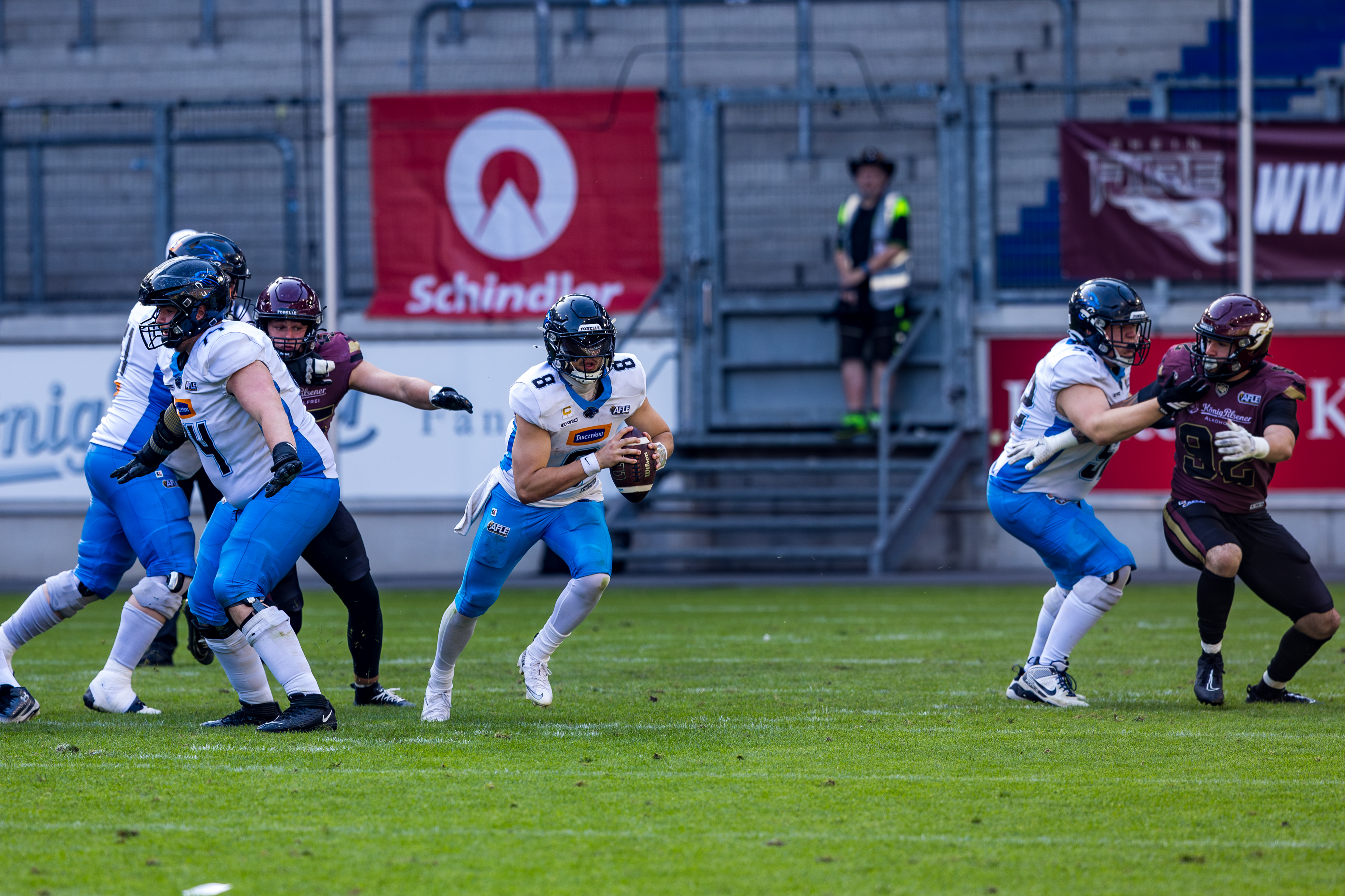 #8 Jameson Wang (Quarterback) – Panthers Wroclaw seach a target.
