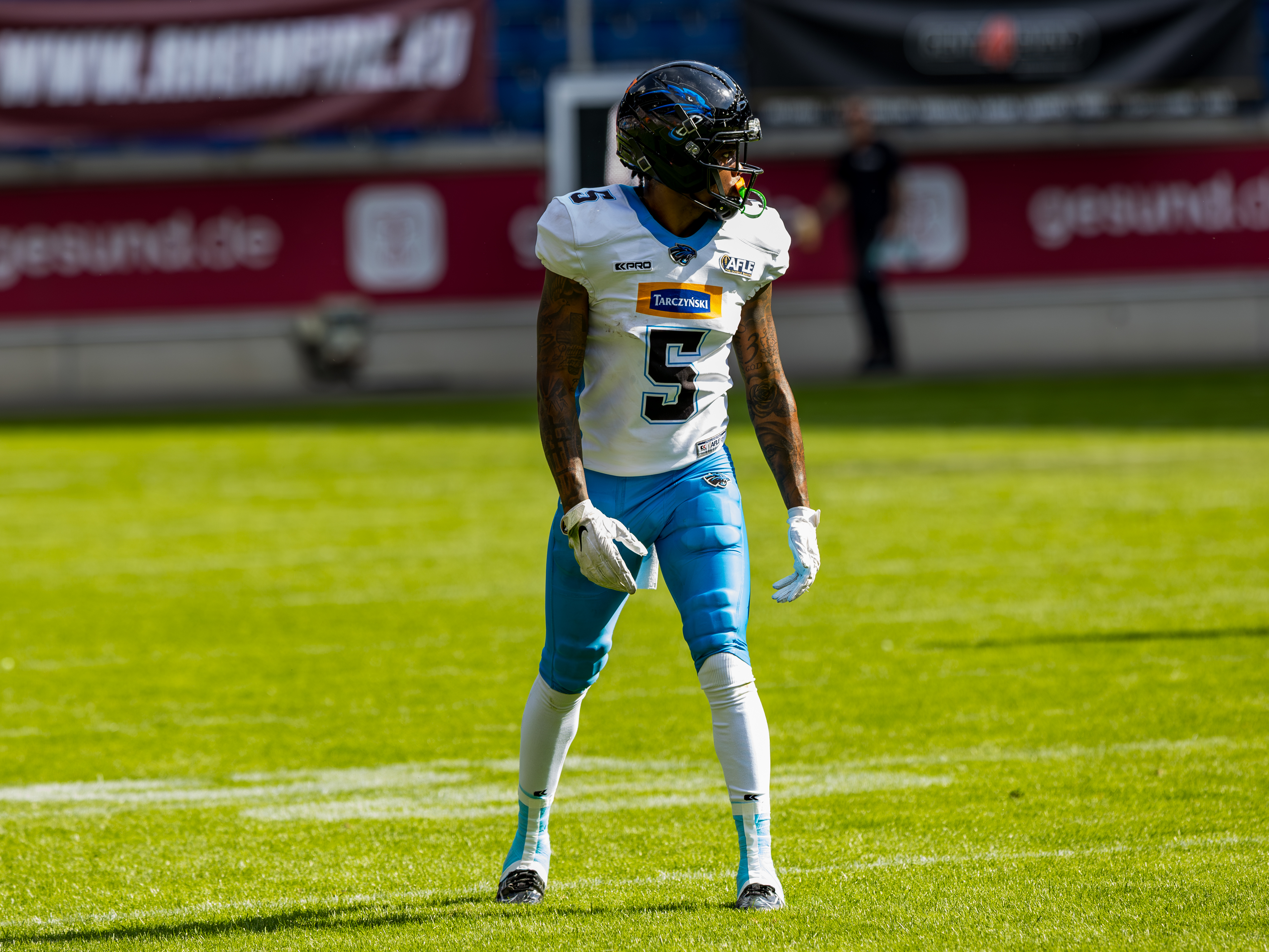 #5 Michael Harley Jr (Wide Receiver) – Panthers Wroclaw wait for the snap.