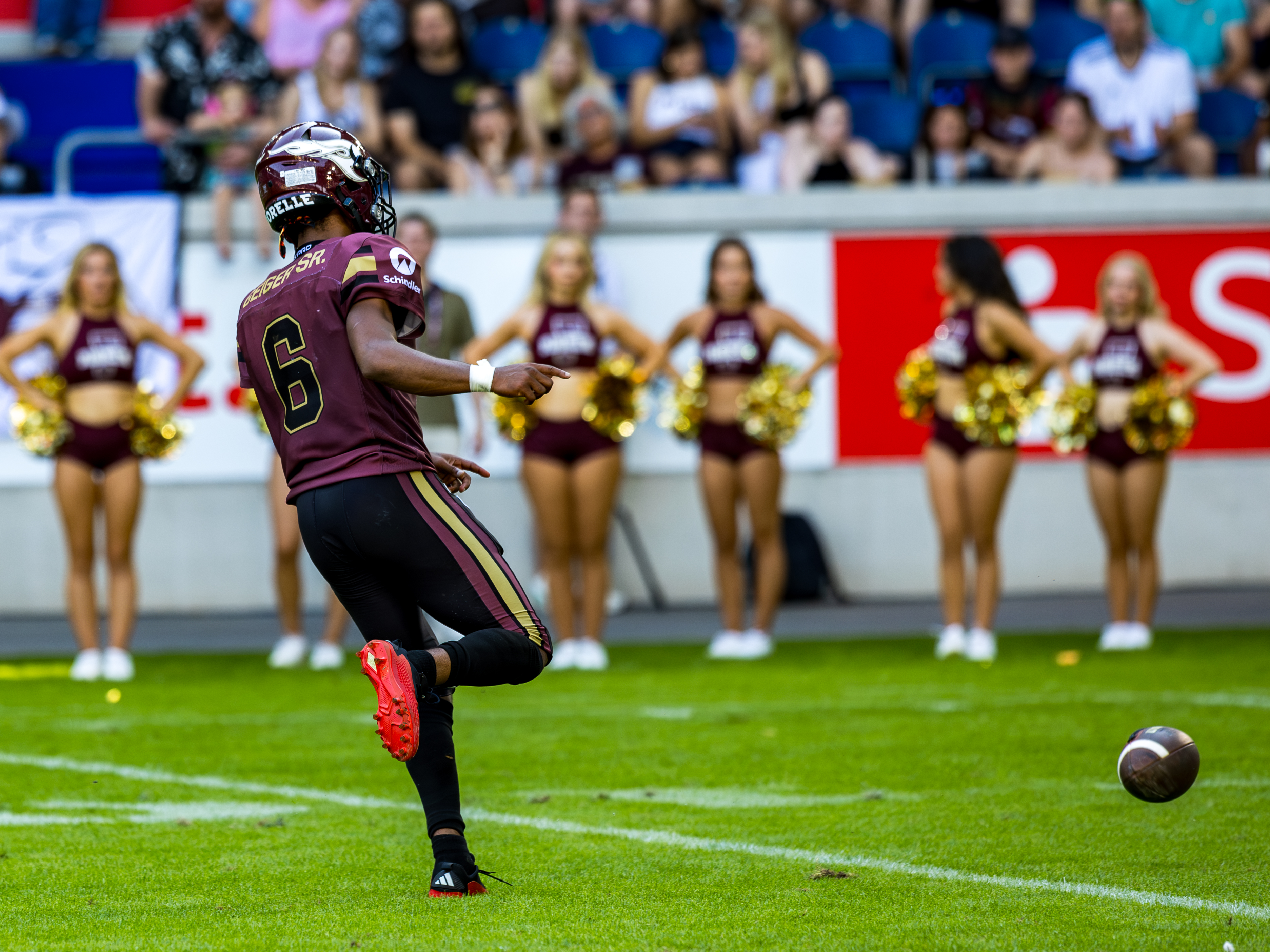 #6 Kaylon Geiger (Wide Receiver) – Rhein Fire