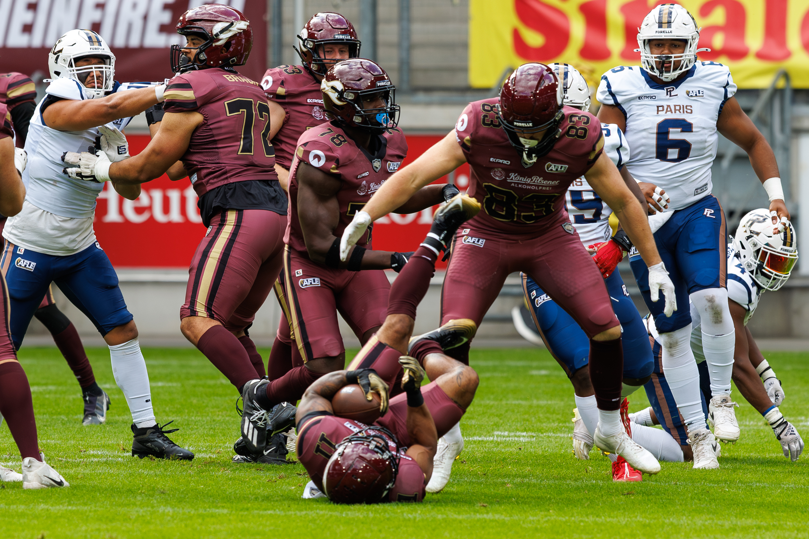 #11 Jonathan Scott (Running Back) – Rhein Fire and #83 Christopher Mielke (Tight End) – Rhein Fire