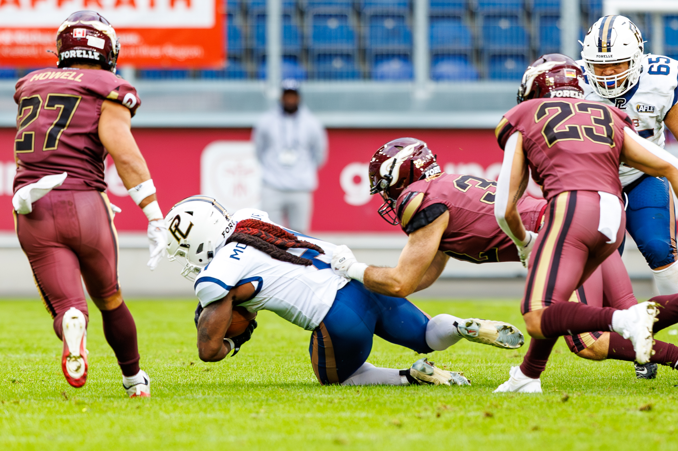 #21 Jean-Charles Moukouri (Running Back) – Paris Lights