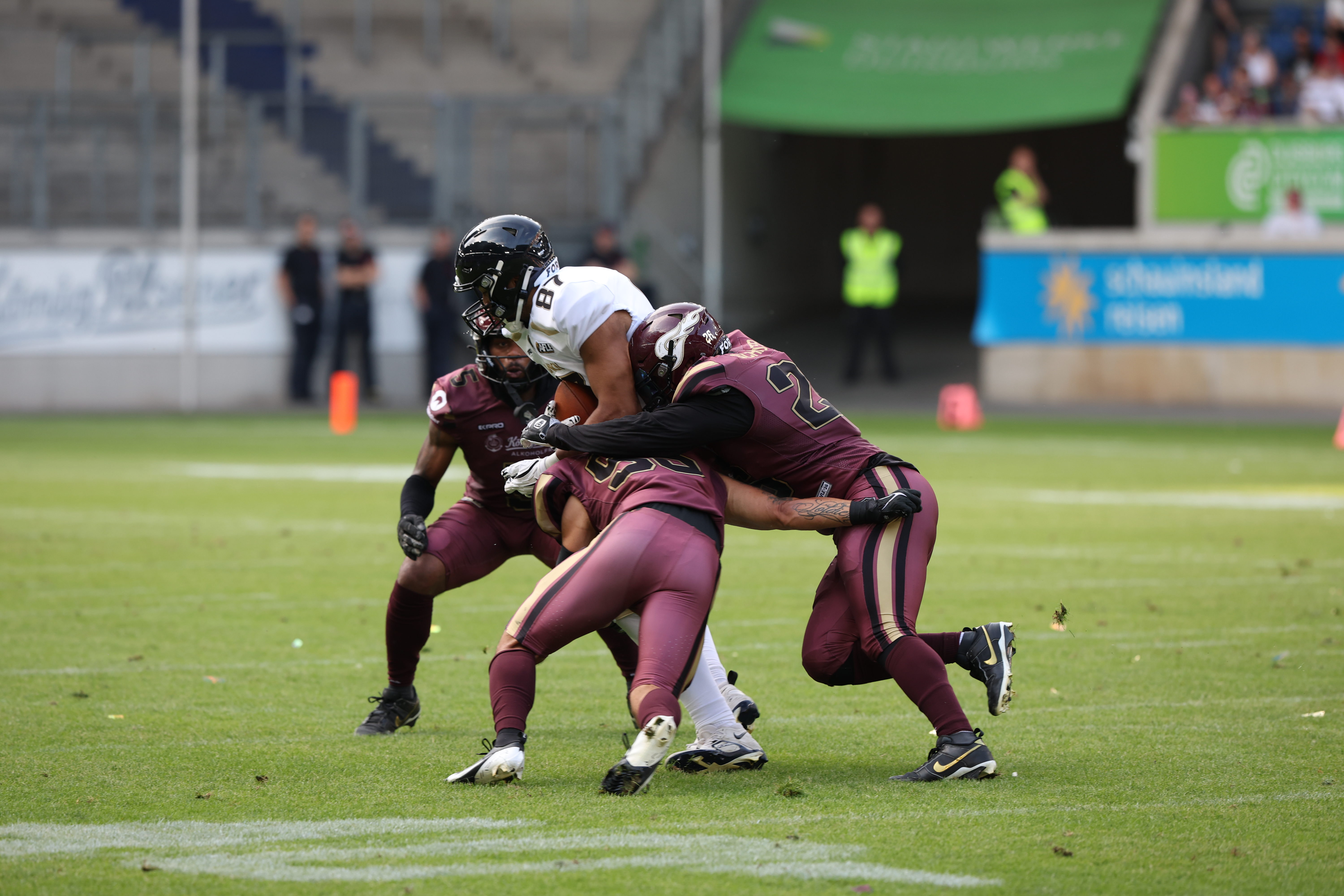 Catch from #87 Eden Thiede-Palmer (Tight End) – London Warriors