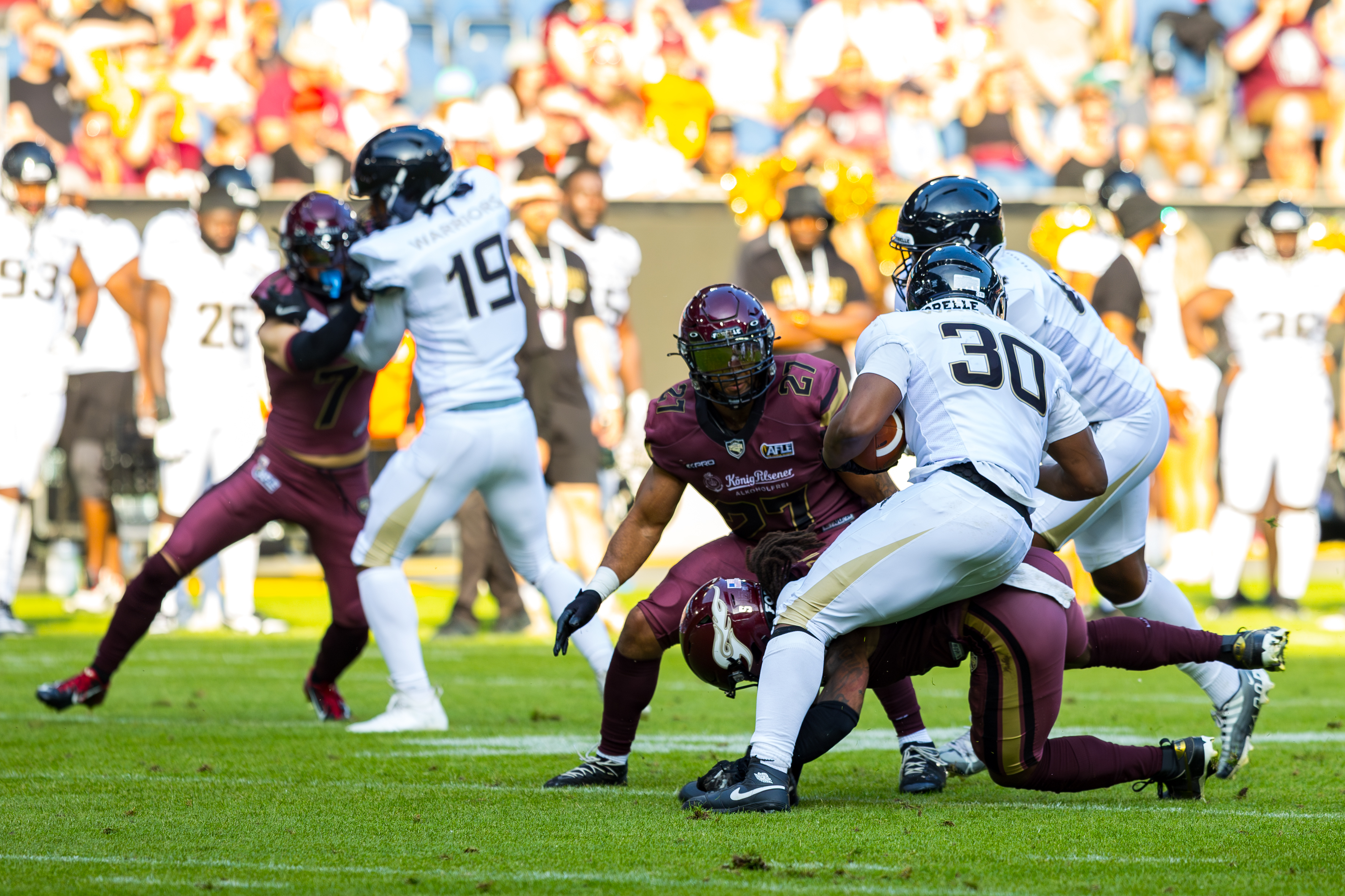 #5 Nazir Streater (Defensive Back) – Rhein Fire tackle #30 Uriah Higgins (Running Back) – London Warriors