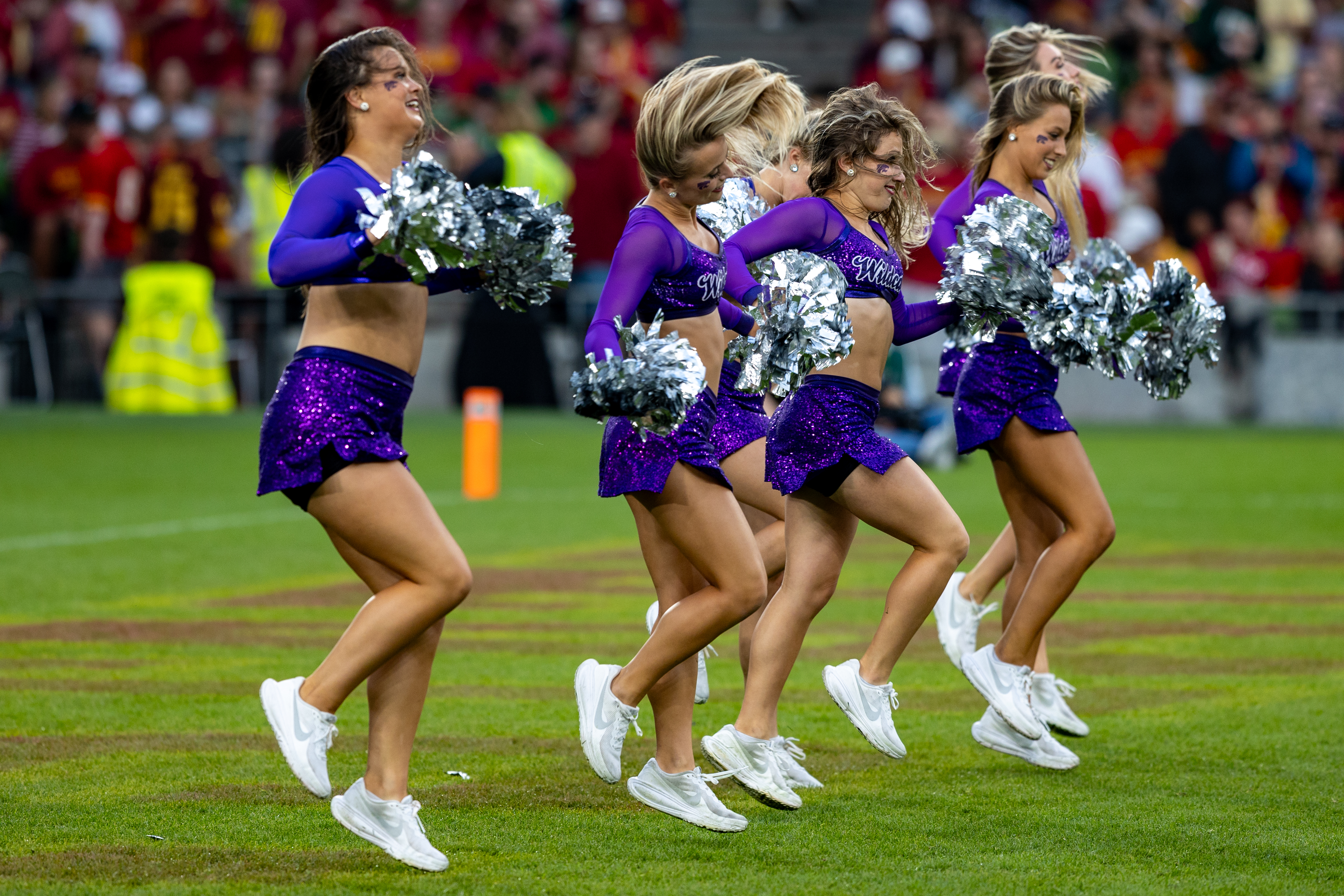 Cheerleader K-Strate Iowa State vs K-State, American Football, NCAA College Football, Week 1, 2025, 23.08.2025,