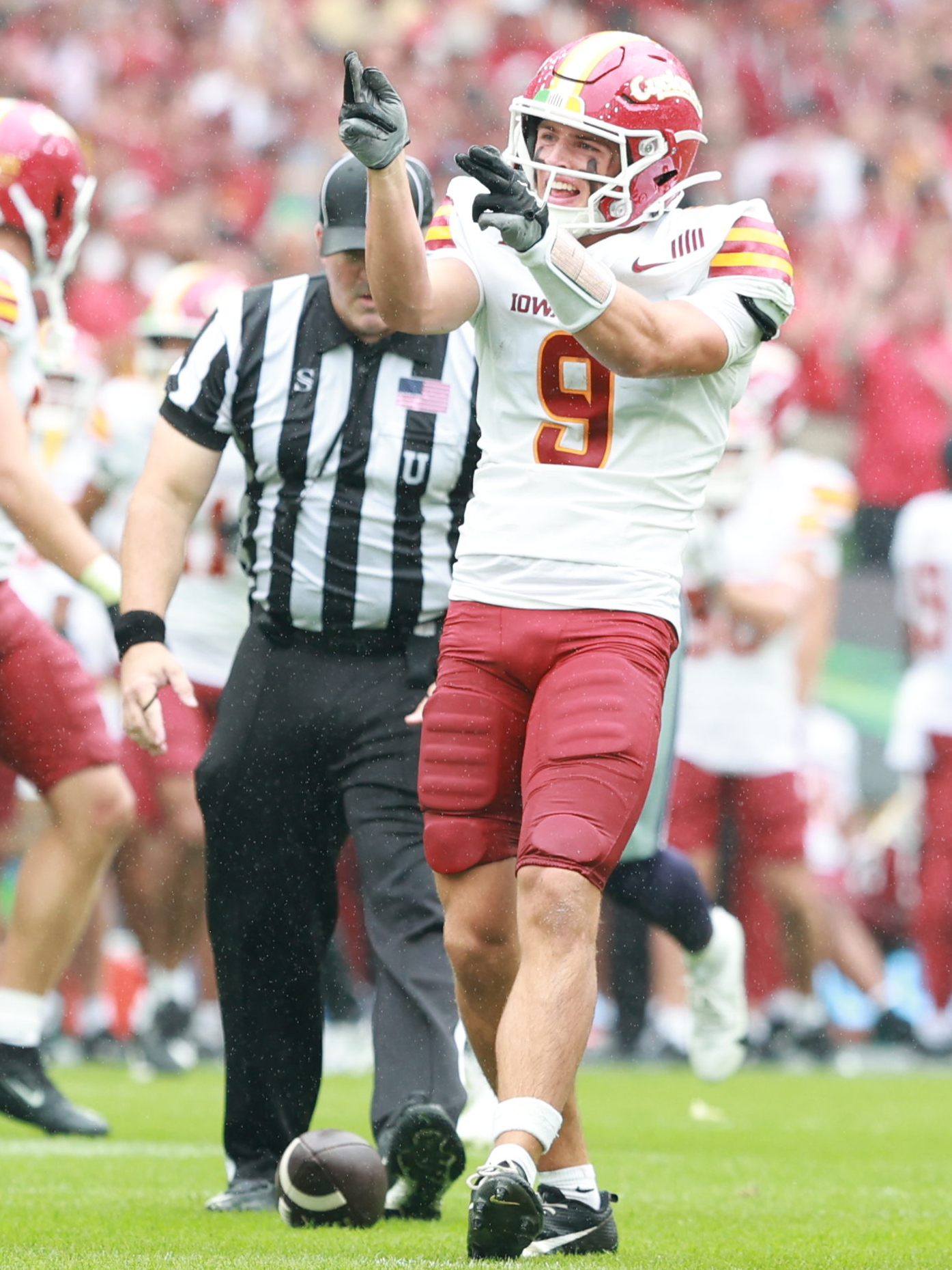 #9 Brett Eskildsen (WR) Iowa State Cyclon first down. Iowa State vs K-State, American Football, NCAA College Football, Week 1, 2025, 23.08.2025,