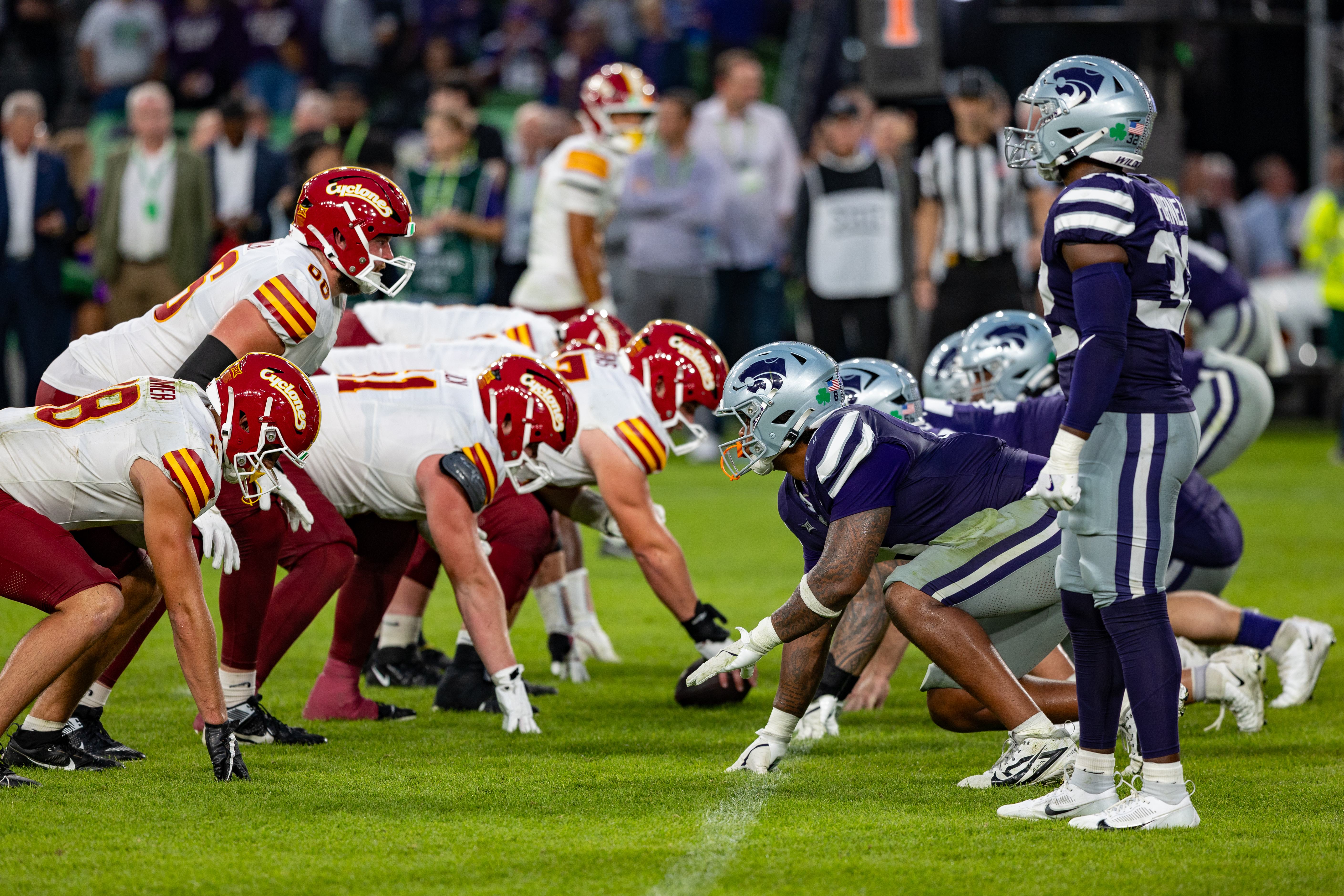 Iowa O-Line vs K-State D-Line at inches for a touchdown. Iowa State vs K-State, American Football, NCAA College Football, Week 1, 2025, 23.08.2025,