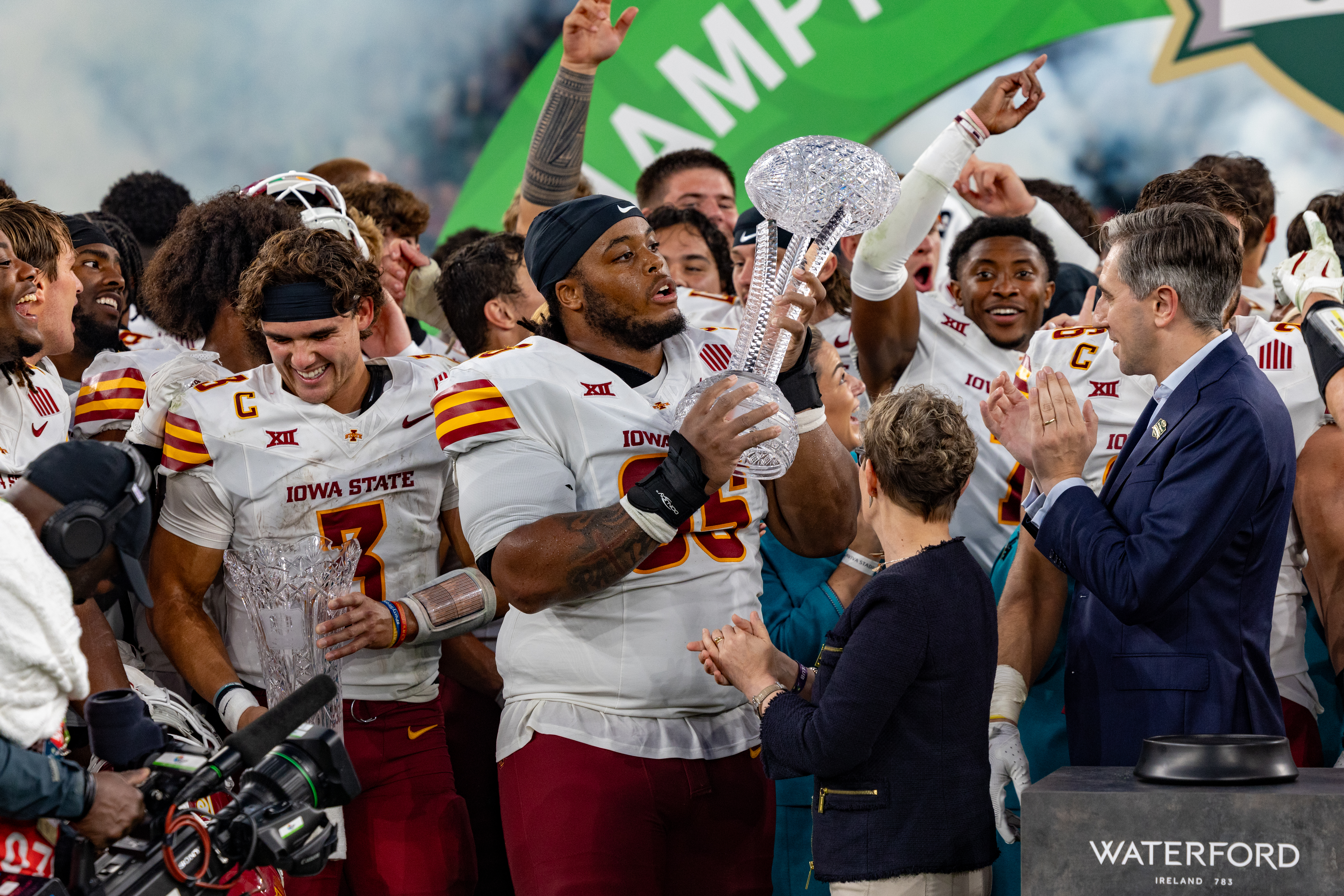 #96 Chet Andrews (DE) Iowa State Cyclon celebrat the victory Iowa State vs K-State, American Football, NCAA College Football, Week 1, 2025, 23.08.2025,