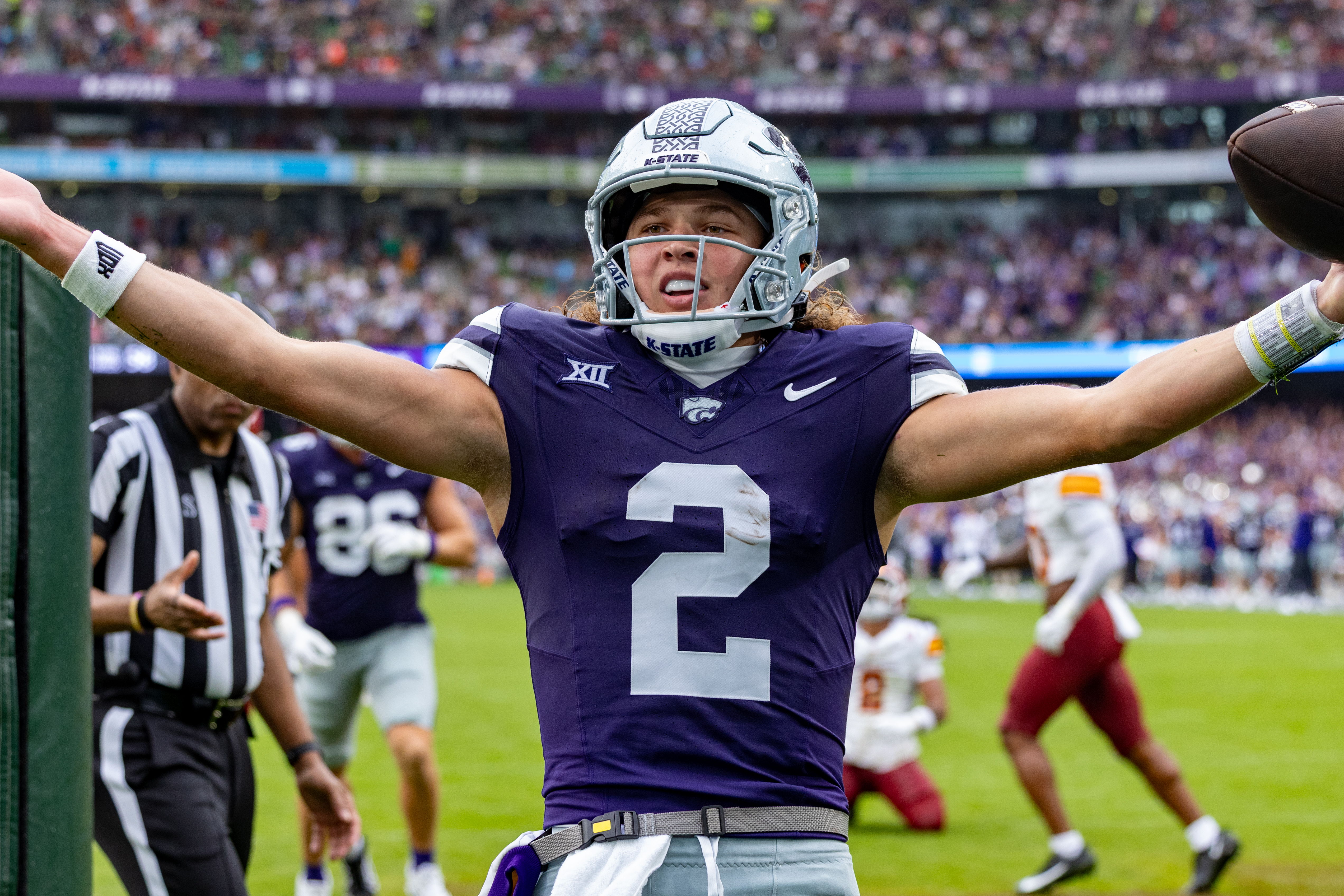 First touchdown in the Game. #2 Avery Johnson (QB) Kansas State Wildcats celebration. Iowa State vs K-State, American Football, NCAA College Football, Week 1, 2025, 23.08.2025,