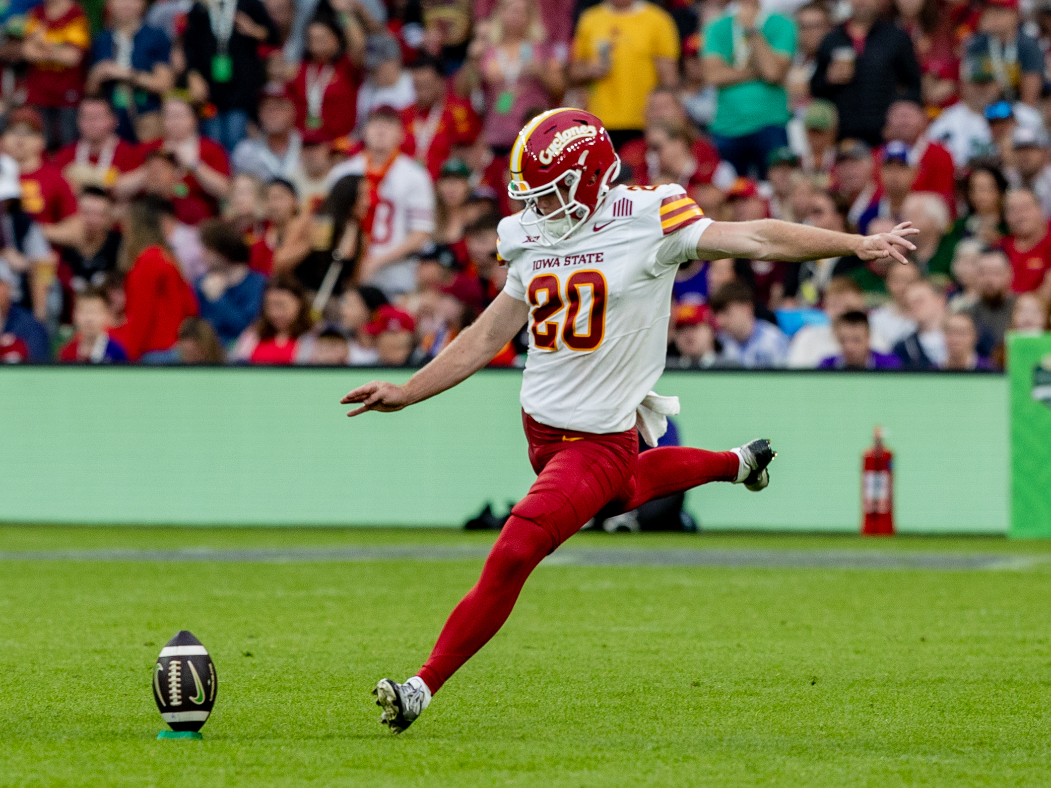 #20 Jace T. Gilbert (PK/P) Iowa State Cyclon kick off Iowa State vs K-State, American Football, NCAA College Football, Week 1, 2025, 23.08.2025,