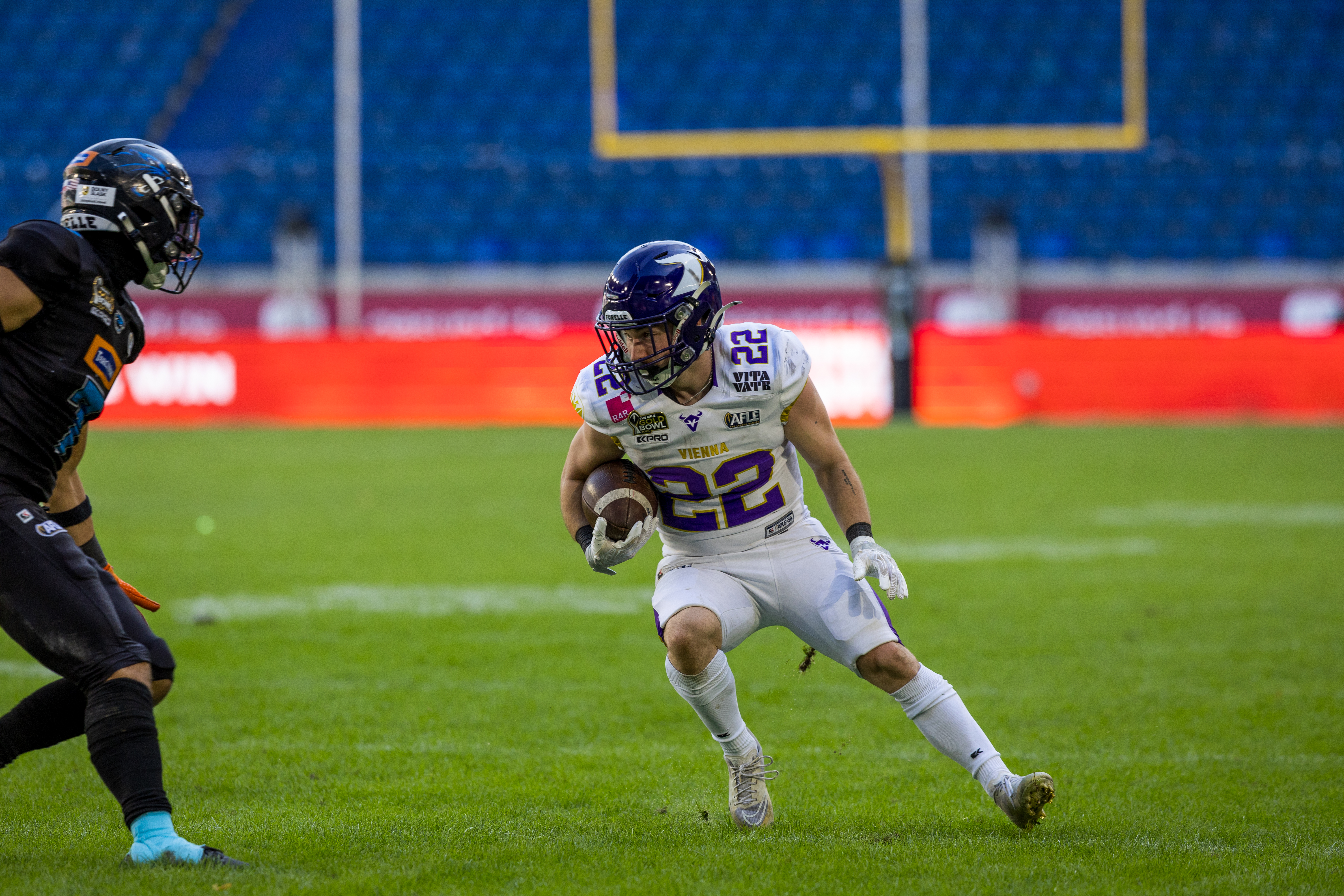 #22 Albert Wiesigstrauch (Running Back) – Vienna Vikings run to the endzone.