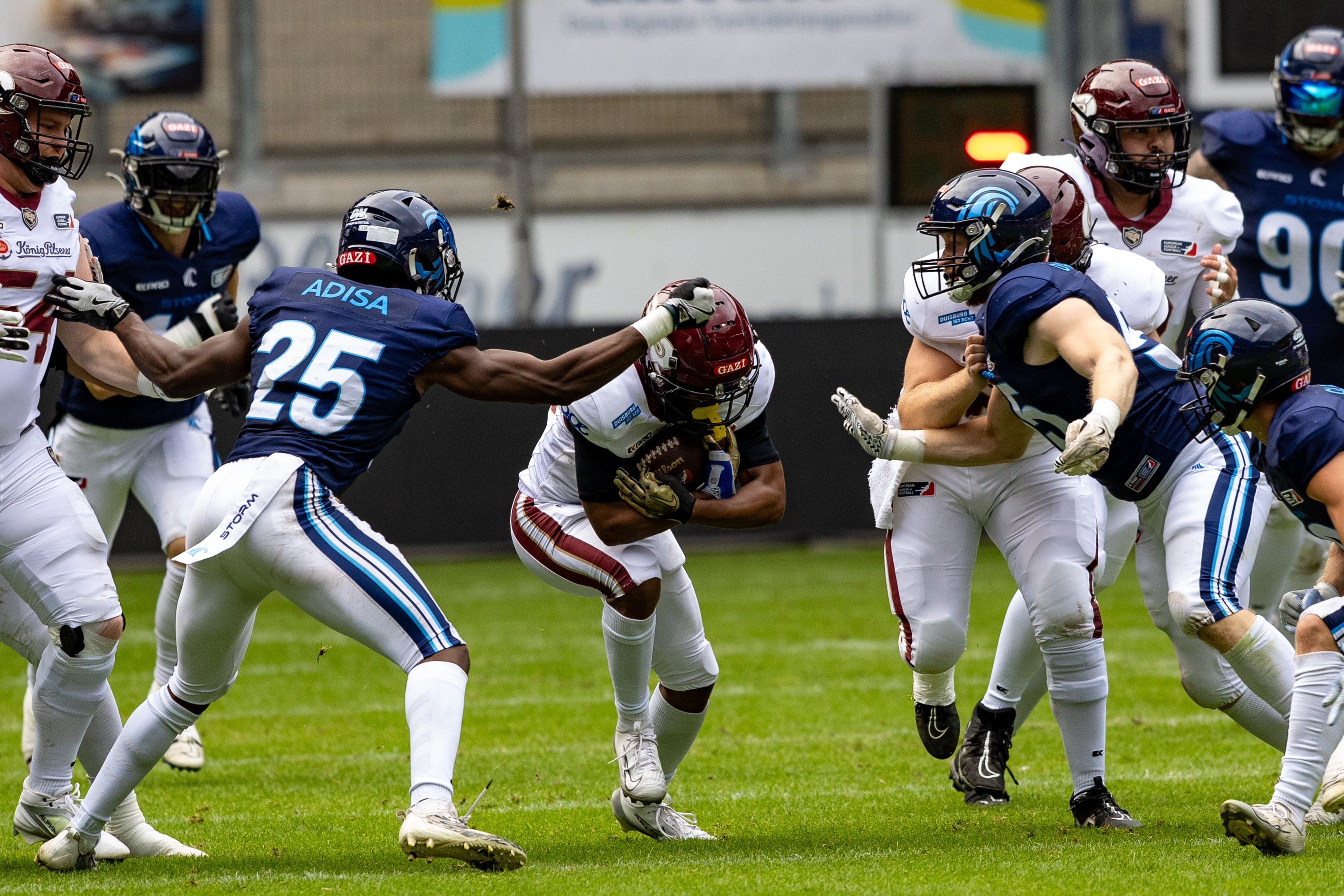 #25 Khalid Adisa (CB) Nordic Storm and #11 Jonathan Scott (RB) Rhein Fire Rhein Fire vs Nordic Storm, American Football, European League of Football, Week 14, 2025, 17.08.2025,