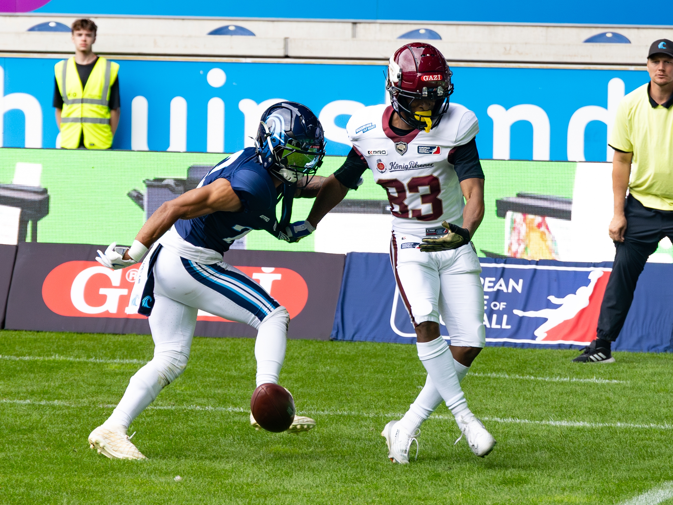 Incomplette catch from #83 Mark Pope (WR) Rhein Fire Rhein Fire vs Nordic Storm, American Football, European League of Football, Week 14, 2025, 17.08.2025,