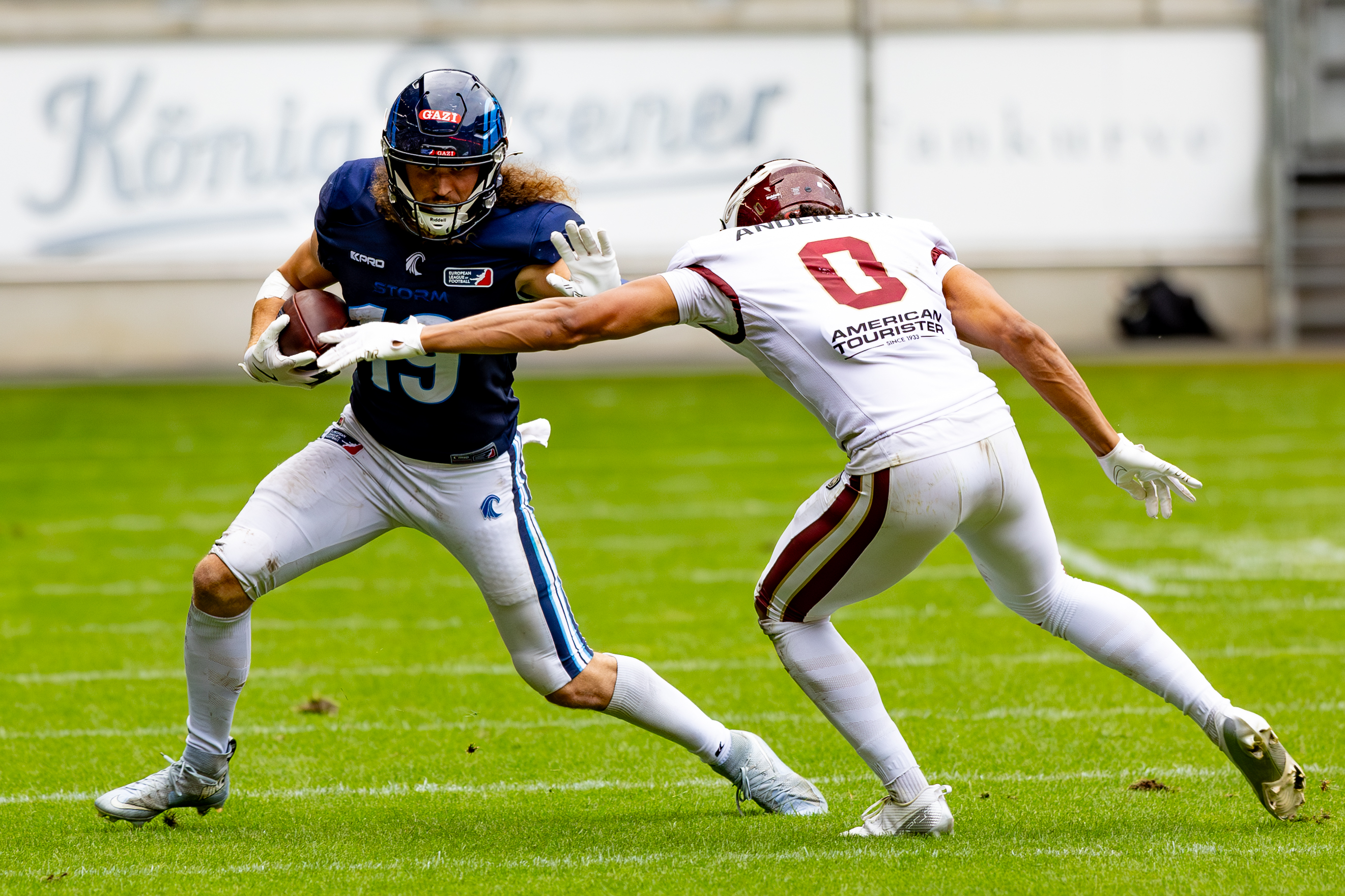 stiffarm from #19 Brendan Beaulieu (WR) Nordic Storm on #0 Tony Anderson (CB) Rhein Fire Rhein Fire vs Nordic Storm, American Football, European League of Football, Week 14, 2025, 17.08.2025,
