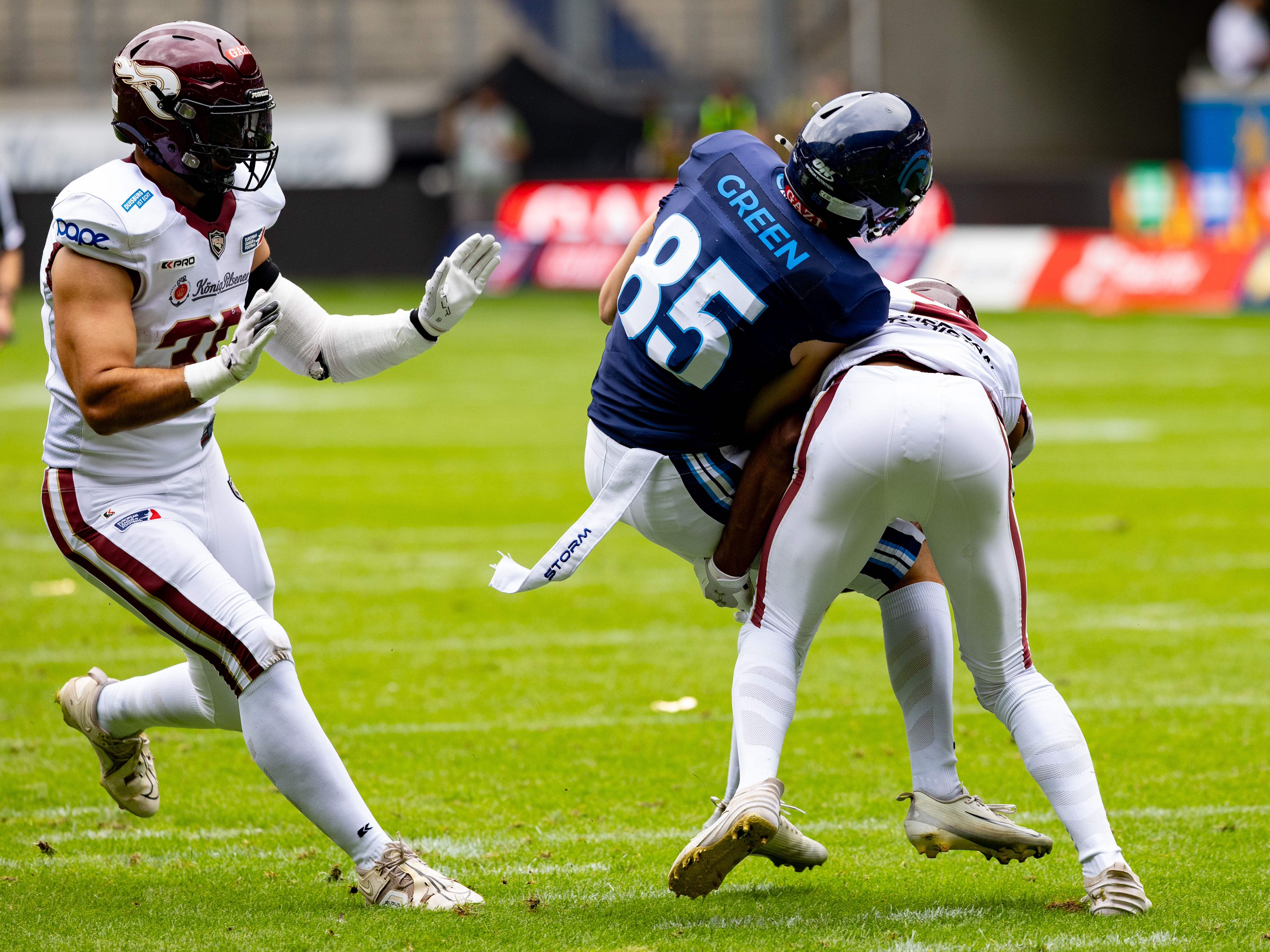 #2 Omari Williams (FS) Rhein Fire tackle #85 Jakob Green (WR) Nordic Storm Rhein Fire vs Nordic Storm, American Football, European League of Football, Week 14, 2025, 17.08.2025,