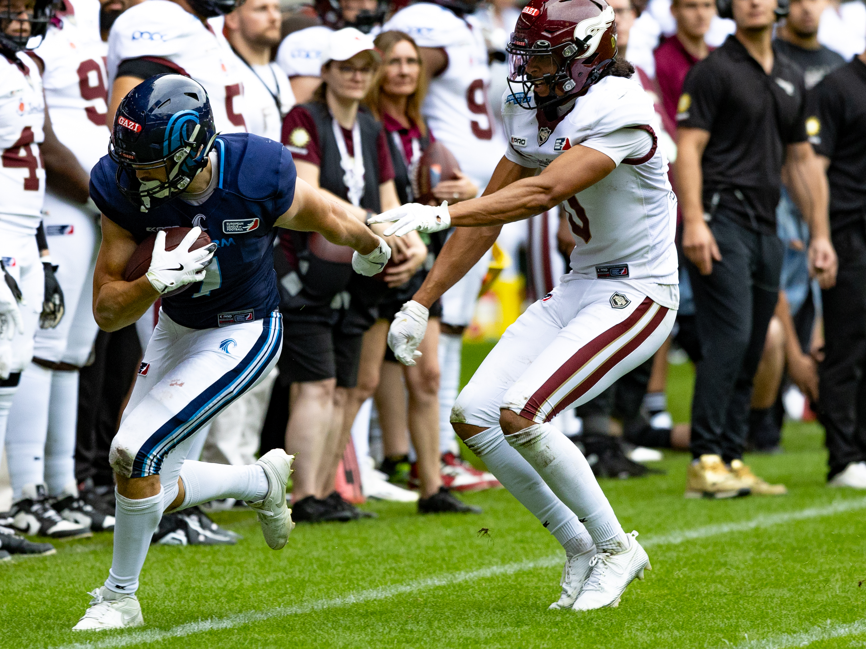 #0 Tony Anderson (CB) Rhein Fire tackle #1 Simon Føns (WR) Nordic Storm Rhein Fire vs Nordic Storm, American Football, European League of Football, Week 14, 2025, 17.08.2025,