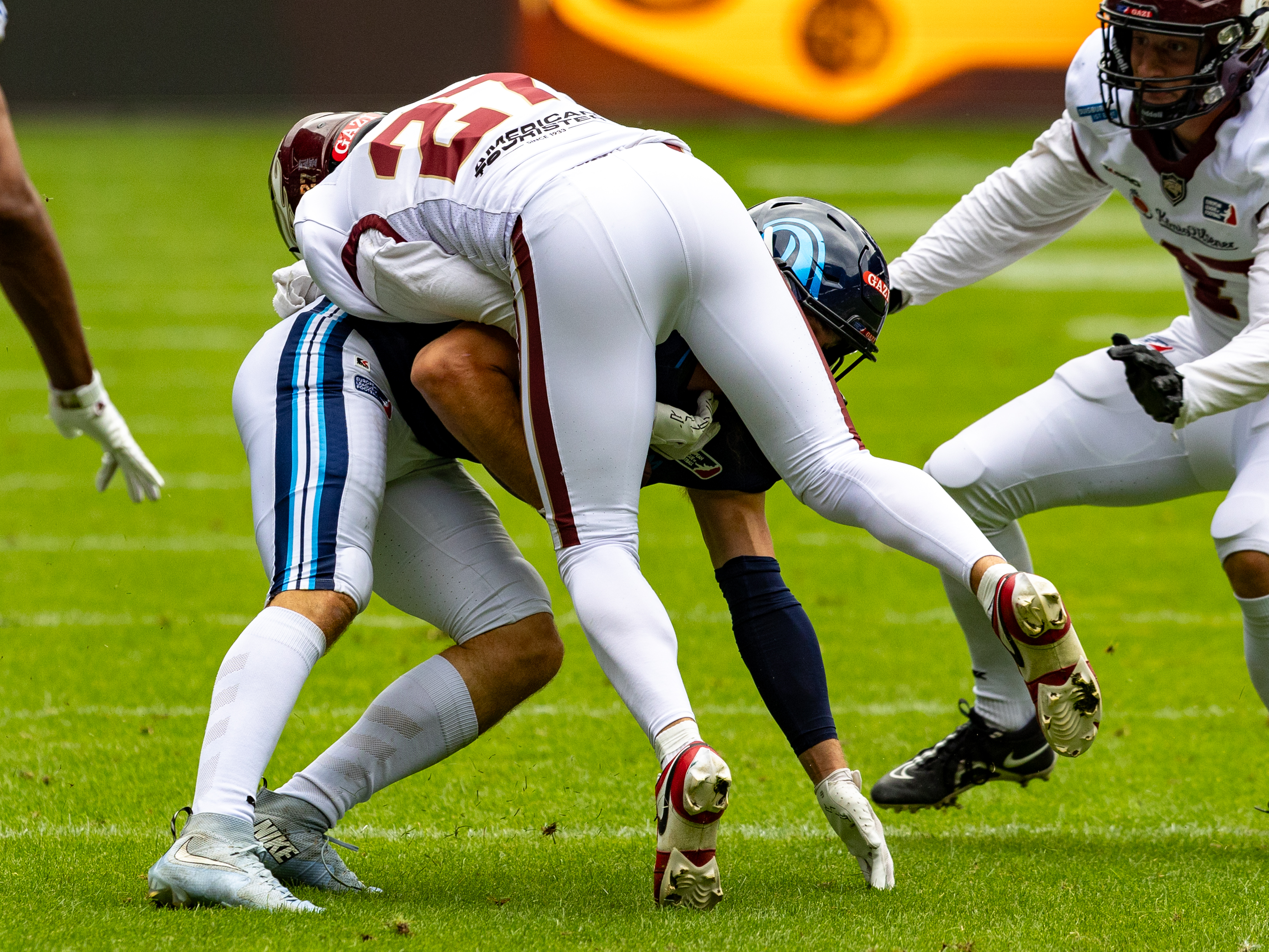 #27 Max Richter (SS) Rhein Fire tackle #19 Brendan Beaulieu (WR) Nordic Storm. Rhein Fire vs Nordic Storm, American Football, European League of Football, Week 14, 2025, 17.08.2025,