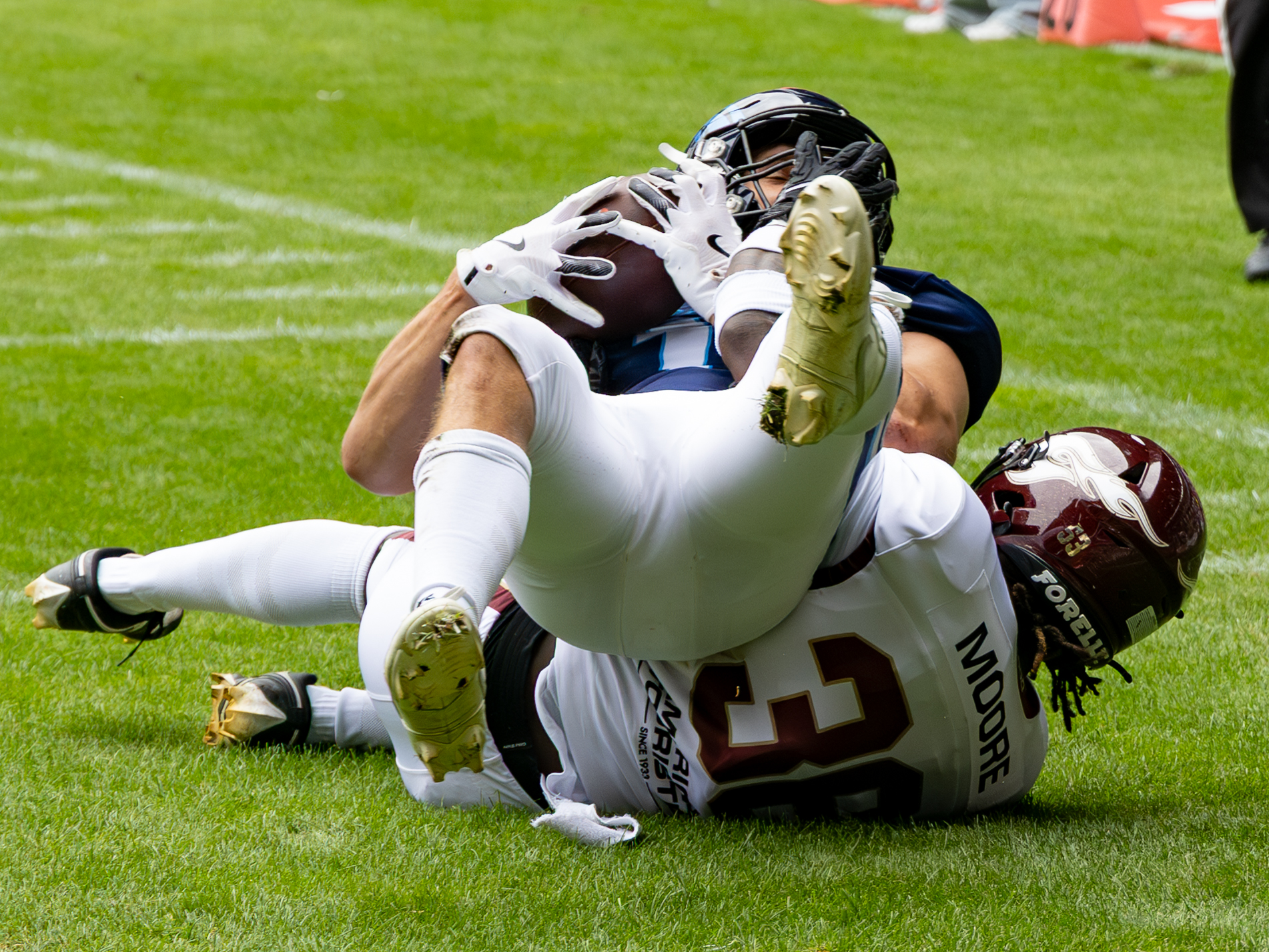Touchdown #1 Simon Føns (WR) Nordic Storm. #38 Marvin Djomou (CB) Rhein Fire Rhein Fire vs Nordic Storm, American Football, European League of Football, Week 14, 2025, 17.08.2025,