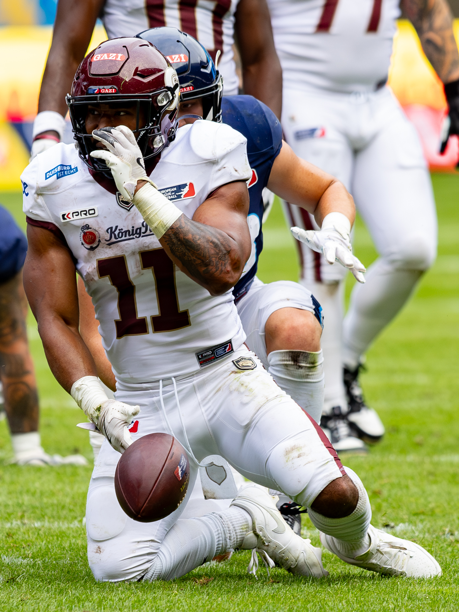 #11 Jonathan Scott (RB) Rhein Fire first down. Rhein Fire vs Nordic Storm, American Football, European League of Football, Week 14, 2025, 17.08.2025,