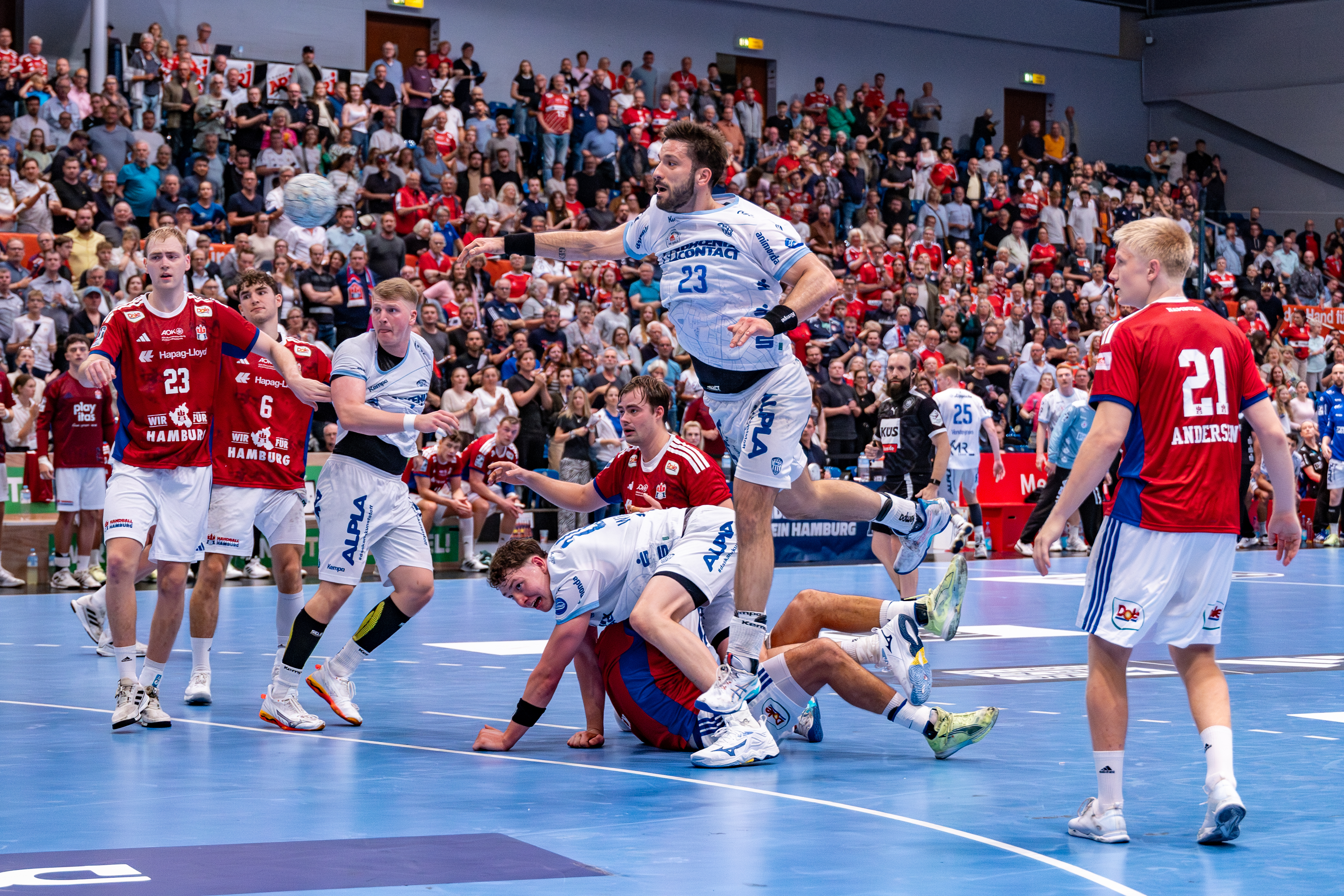 #23 Tim Suton (Rückraum Mitte) – TBV Lemgo Lippe HSV Hamburg vs Lemgo Lippe, Handball, DAIKIN HBL , WEEK 5, 2025/26, 19.09.2025,