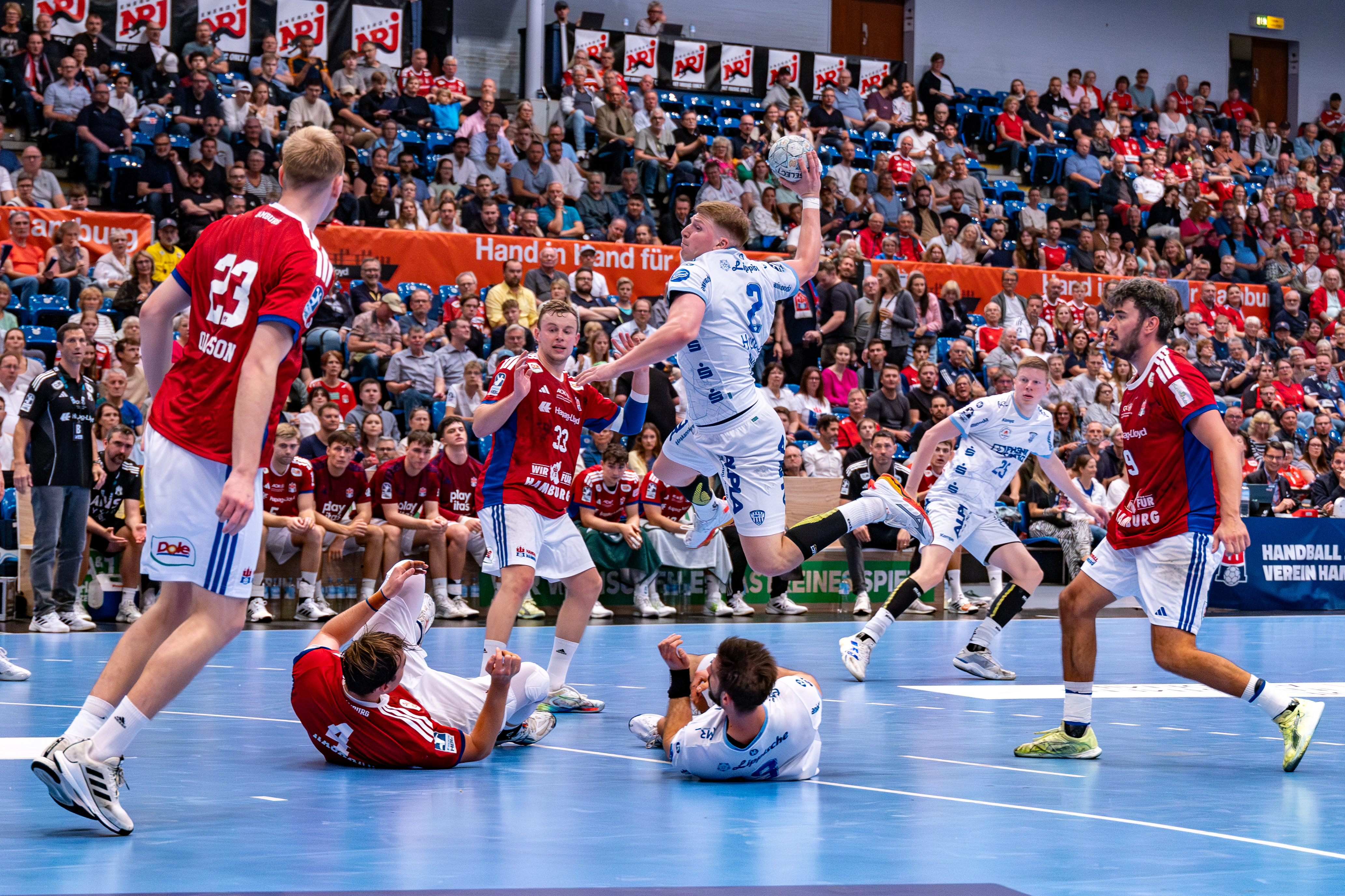 #2 Lukas Hutecek (Rückraum links) – TBV Lemgo Lippe HSV Hamburg vs Lemgo Lippe, Handball, DAIKIN HBL , WEEK 5, 2025/26, 19.09.2025,